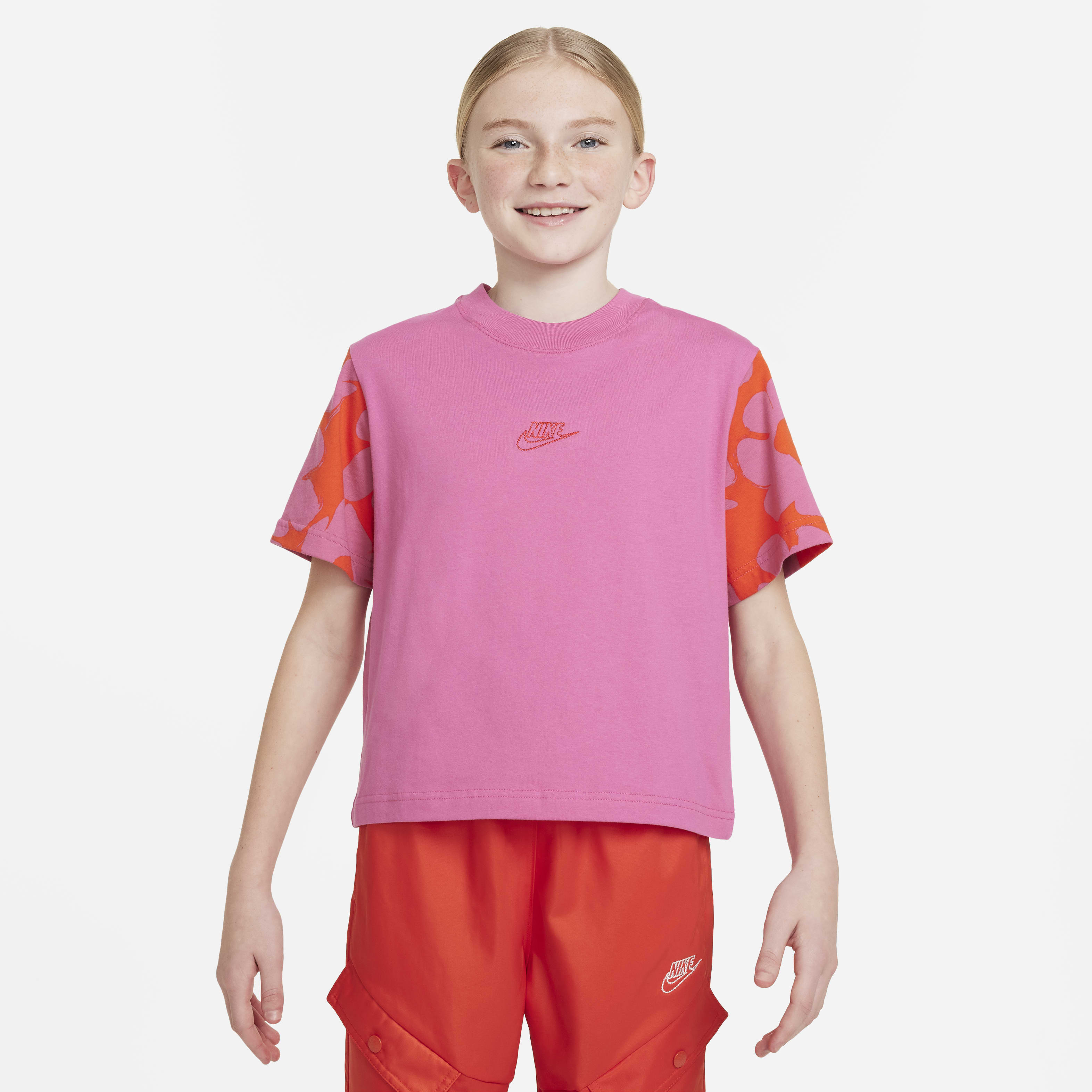 Nike Sportswear Big Kids' (Girls') Boxy T-Shirt