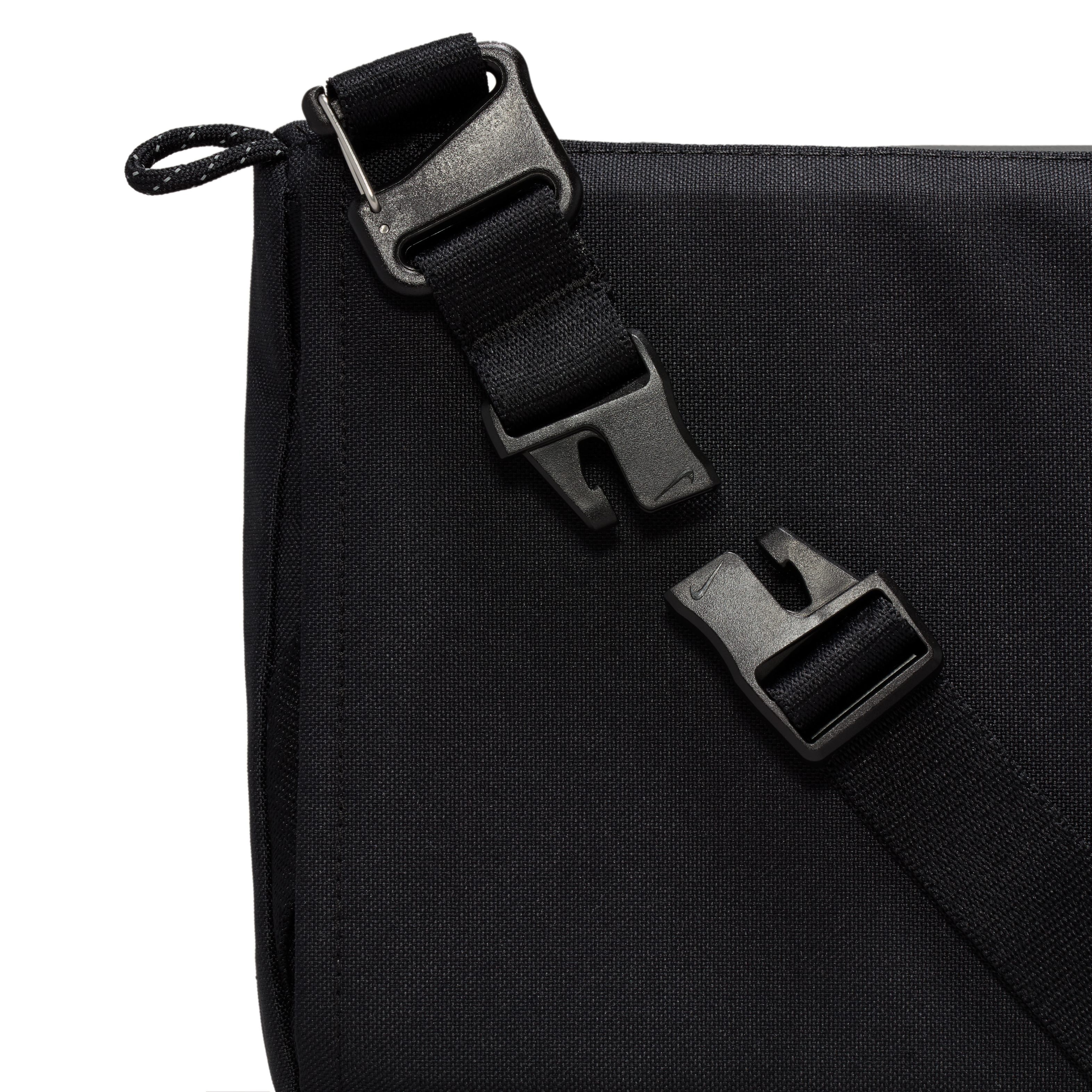 Nike ACG "DAYMAX" Crossbody Bag (3L)