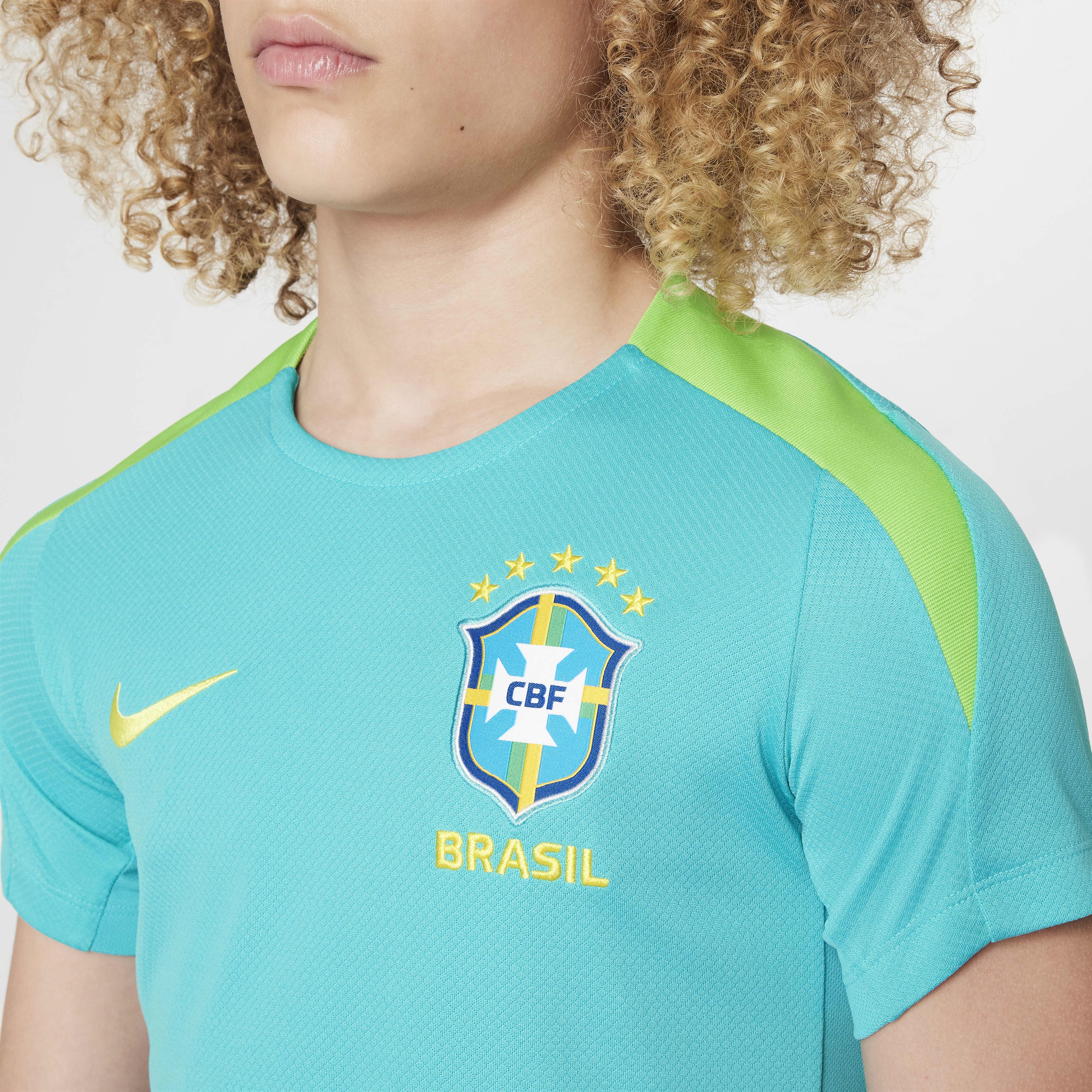 Brazil Strike Big Kids' Nike Dri-FIT Soccer Short-Sleeve Knit Top