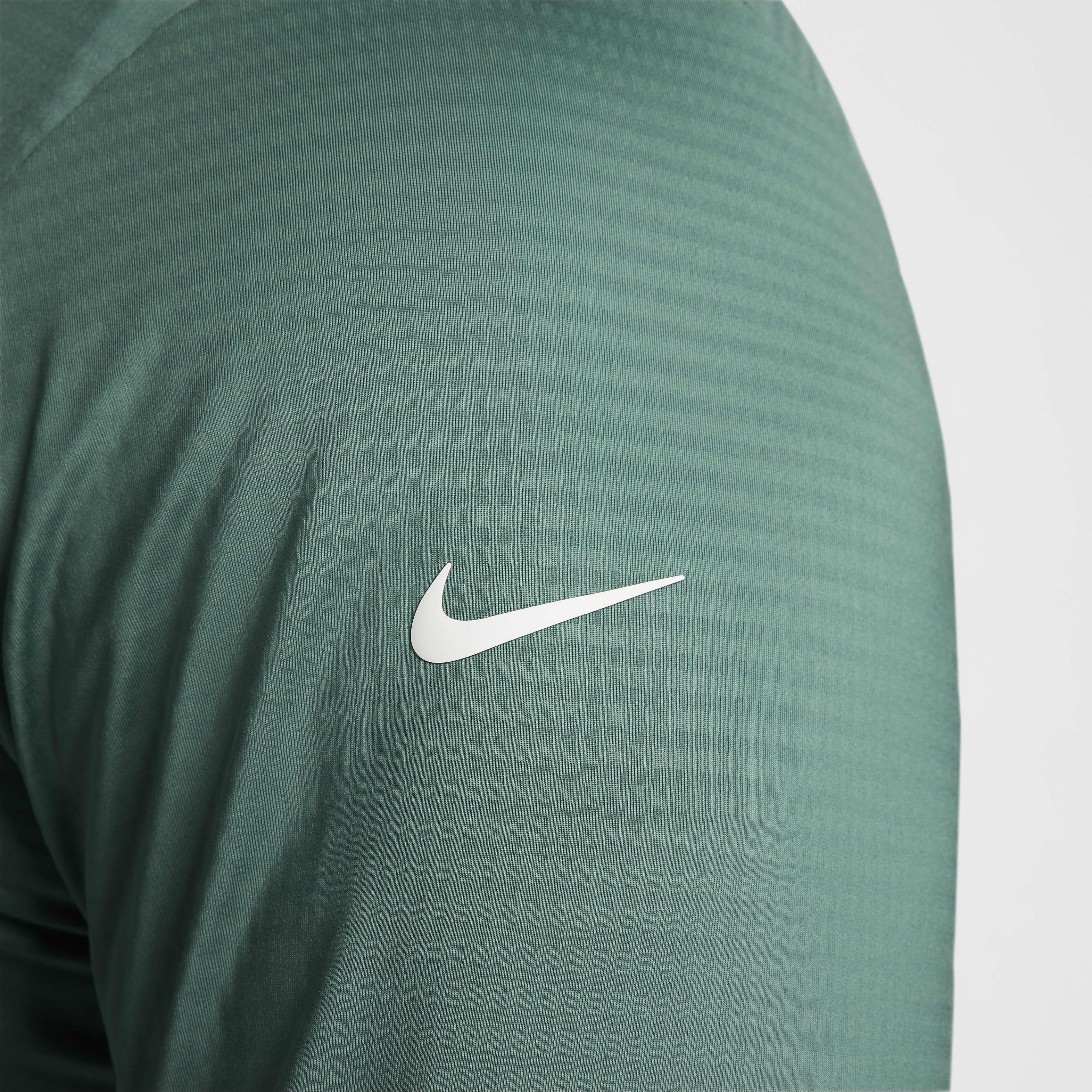 Nike Victory Men's Dri-FIT 1/2-Zip Golf Top