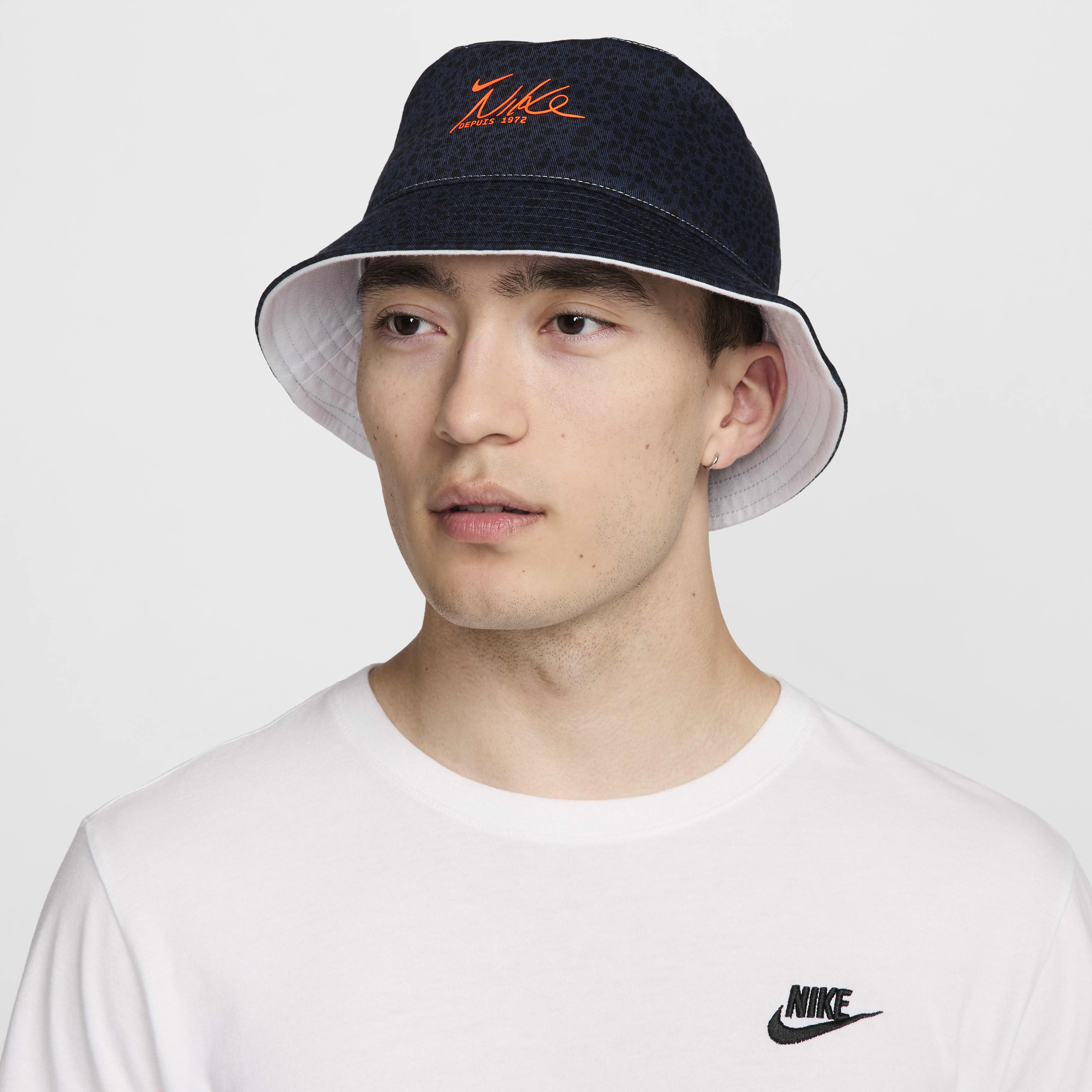 Nike Apex Electric Bucket Hat