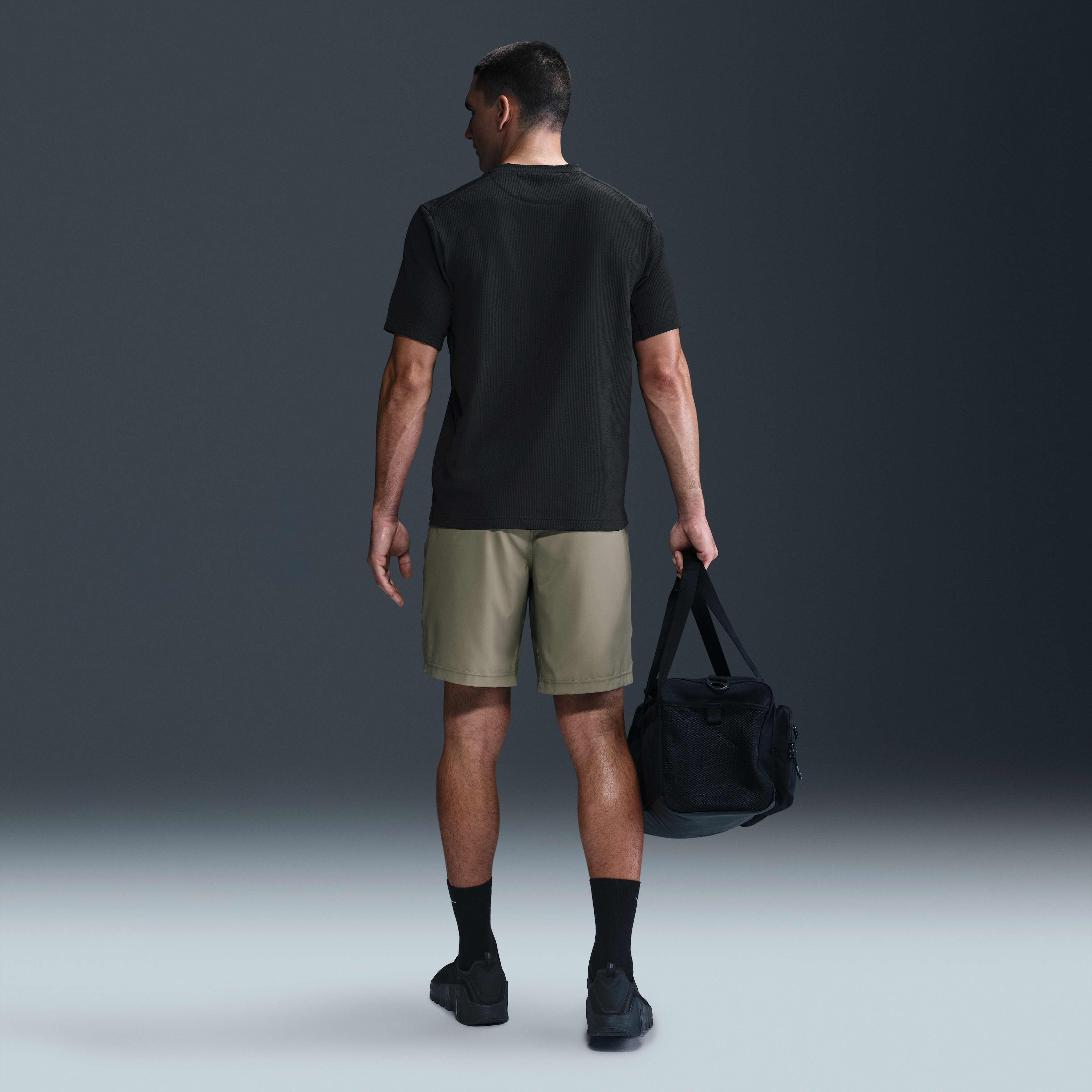 Nike Primary Men's Dri-FIT Seersucker Short-Sleeve Versatile Top