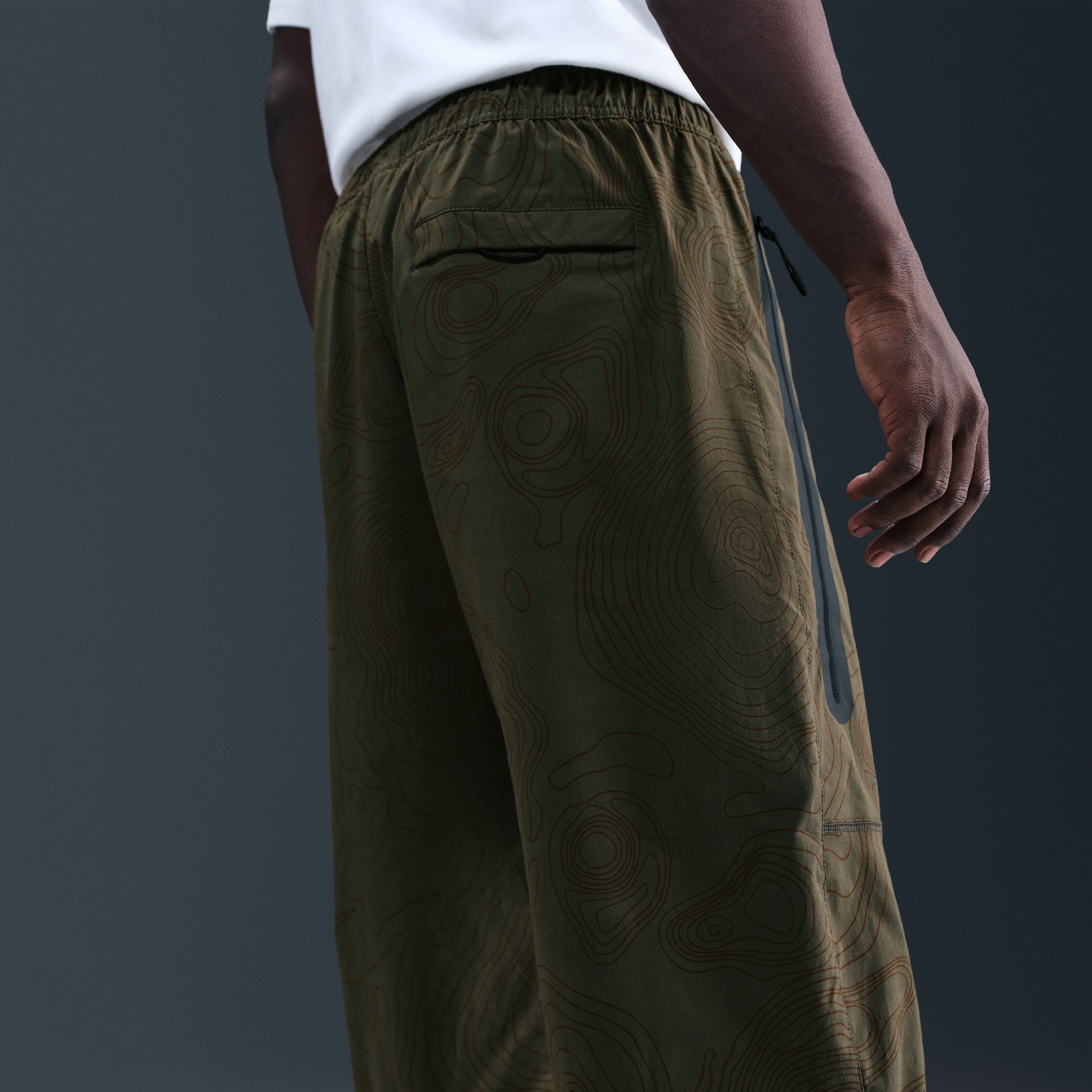 Nike Tech Men's Open-Hem Woven Pants