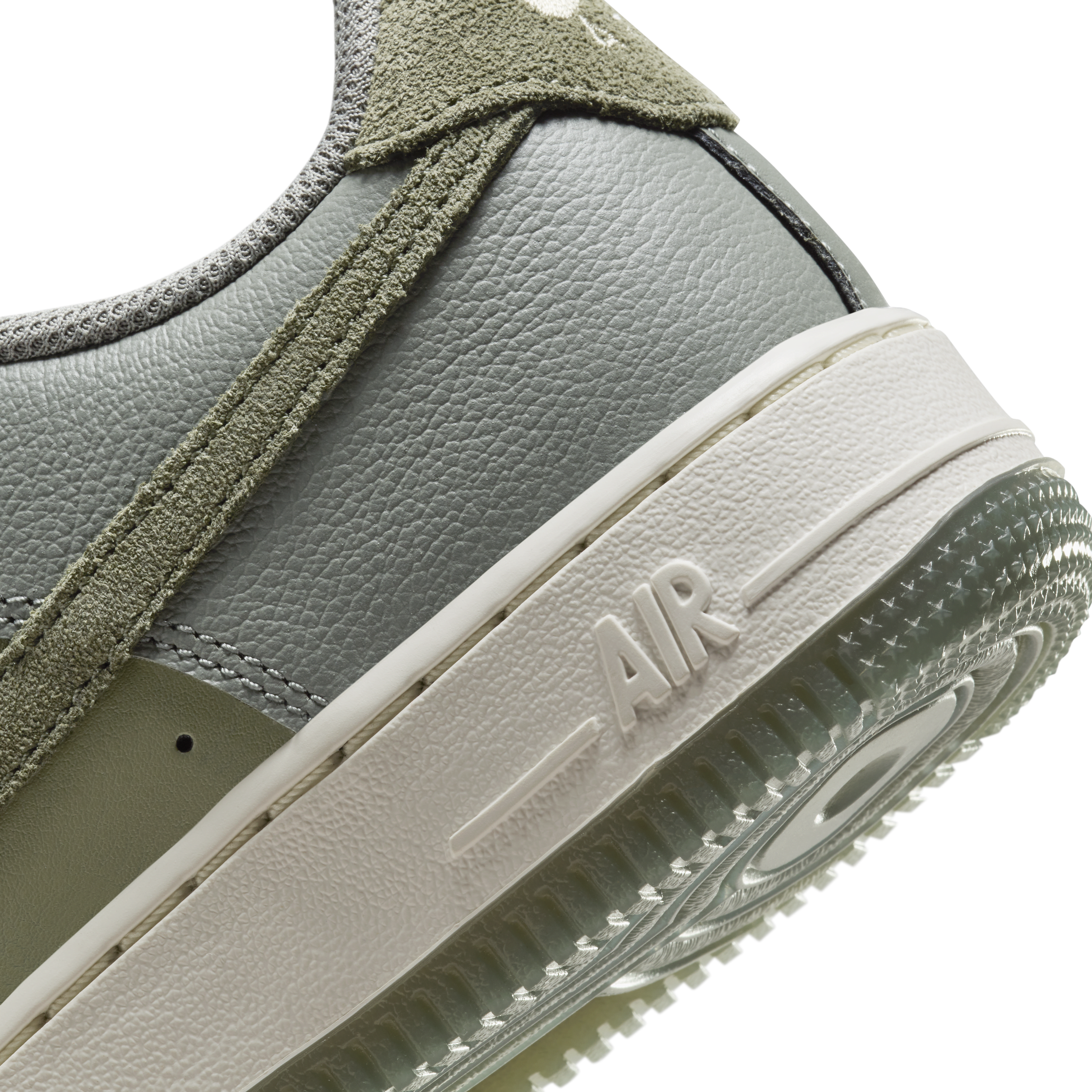 Nike Air Force 1 LV8 Big Kids' Shoes