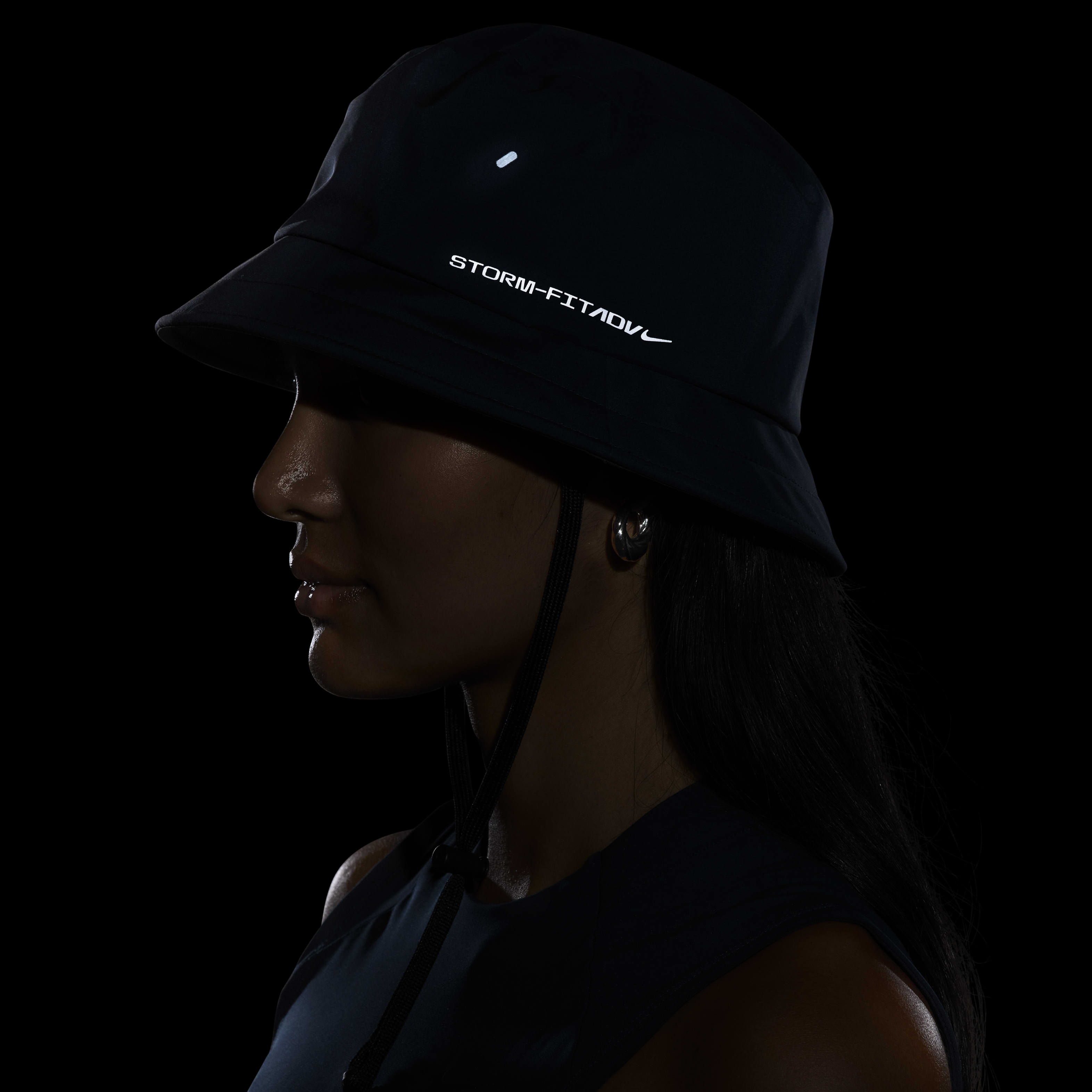 Nike Storm-FIT ADV Apex Bucket Hat