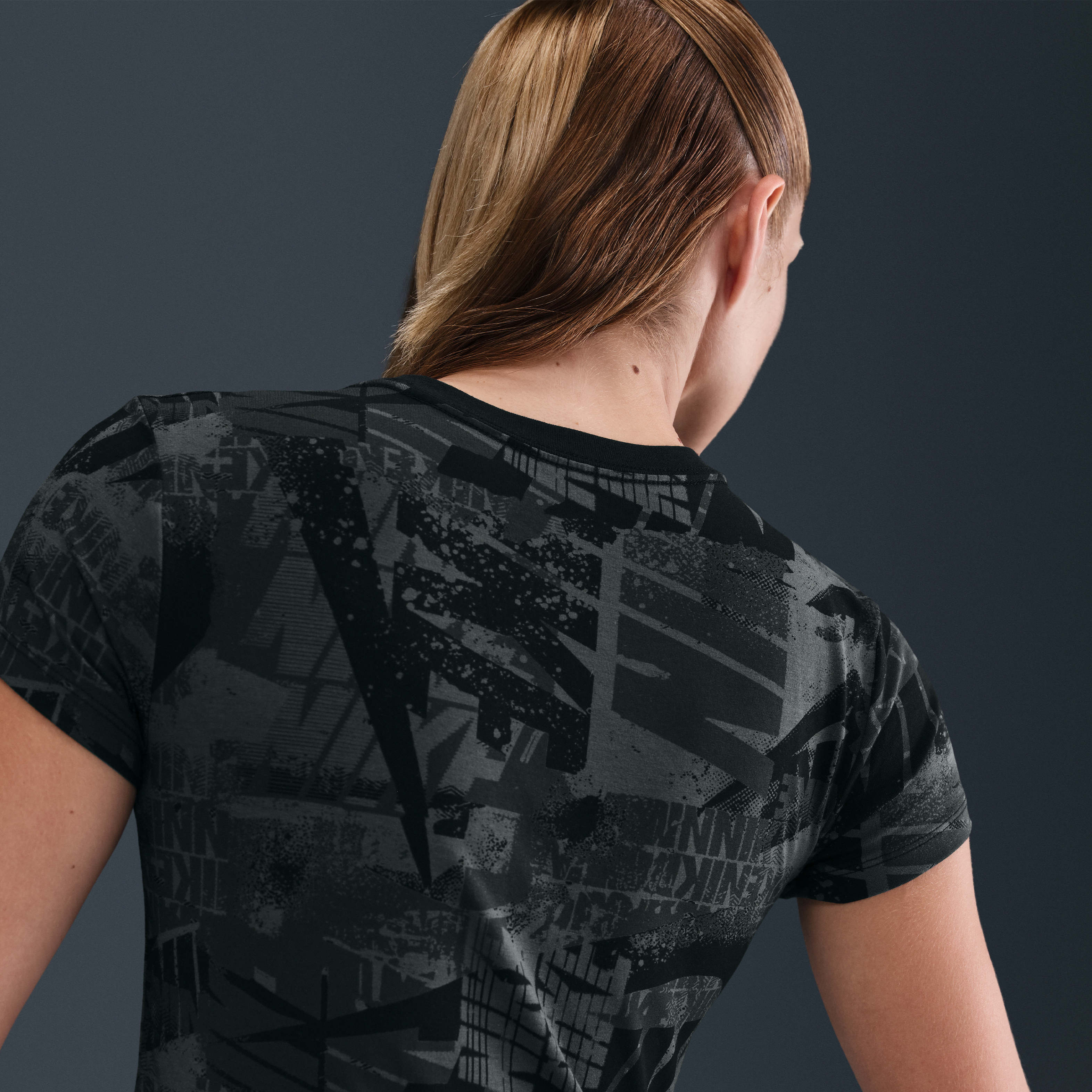 Nike Sportswear Women's Slim T-Shirt