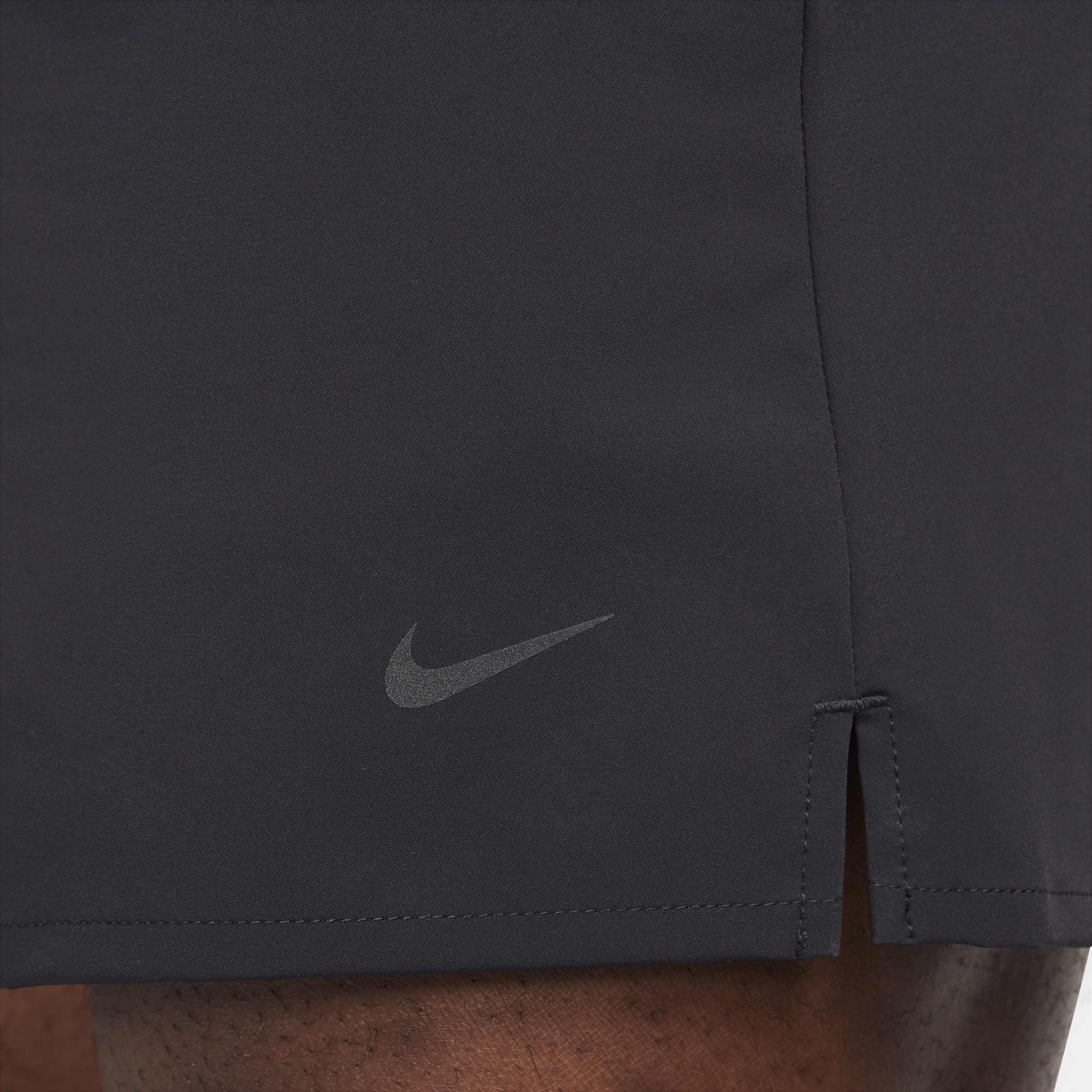 Nike A.P.S. Men's Dri-FIT 6" Versatile Shorts