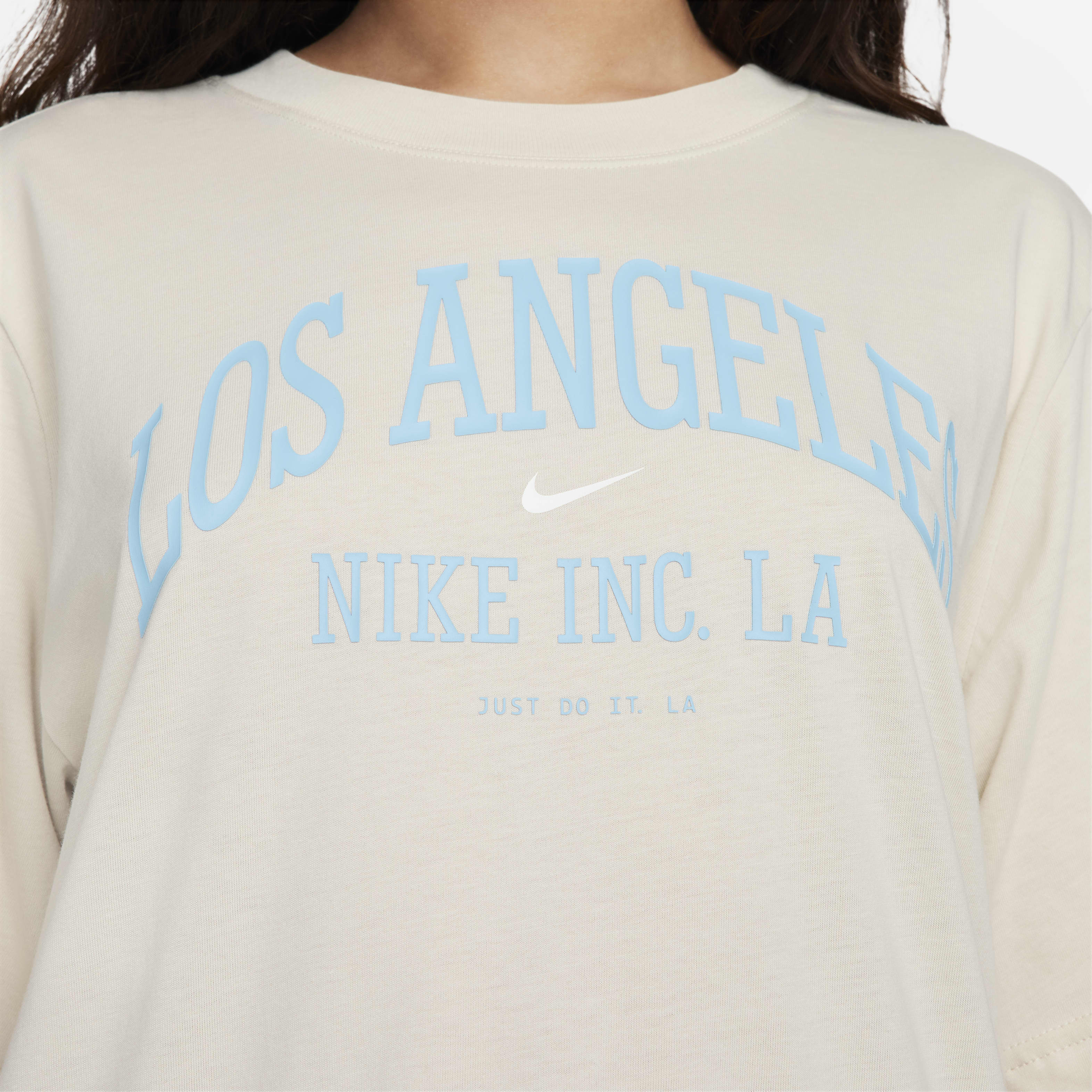 Nike Sportswear Essentials Women's Graphic T-Shirt