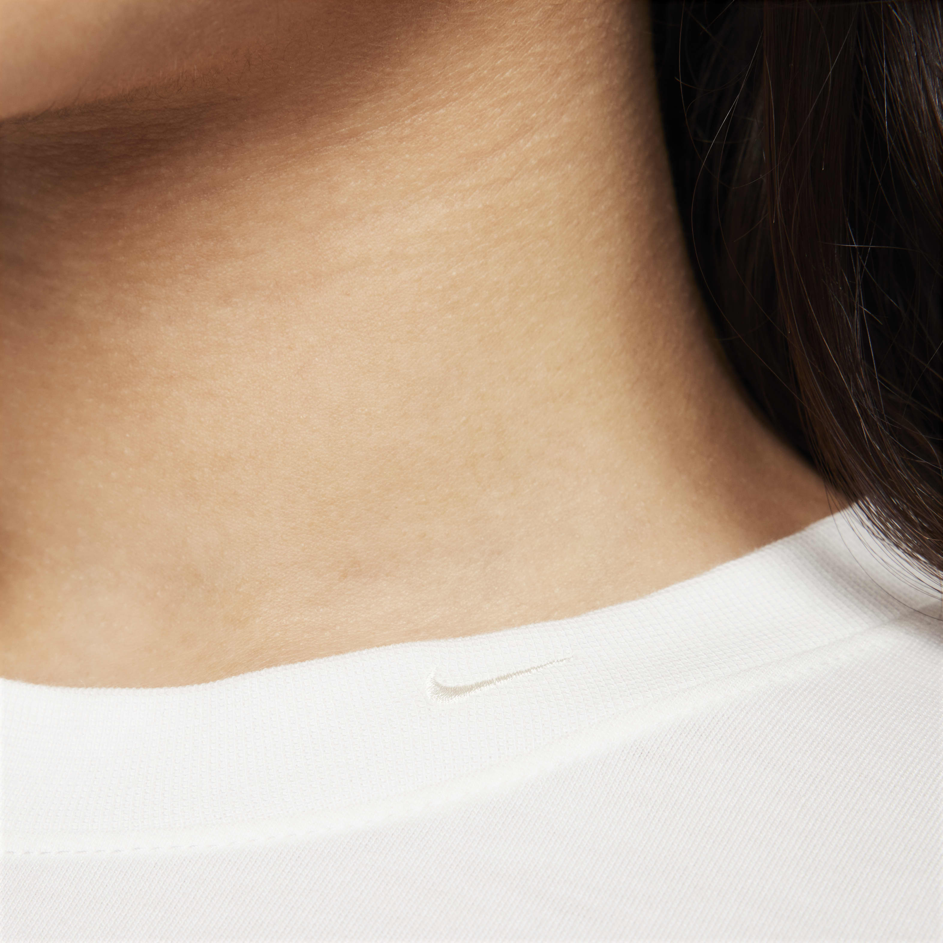 Nike Sportswear Essential Women's Crop T-Shirt