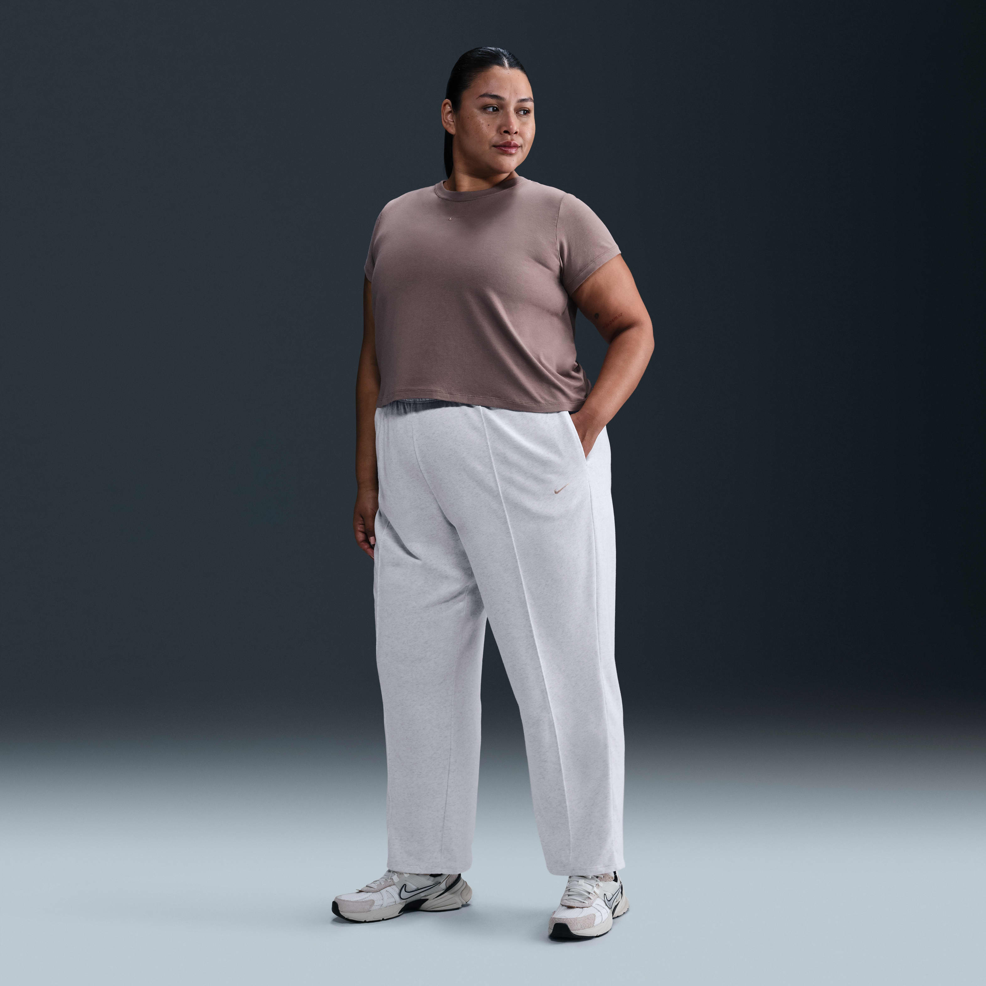 Nike Sportswear Chill Terry Women's Mid-Rise French Open-Hem Sweatpants