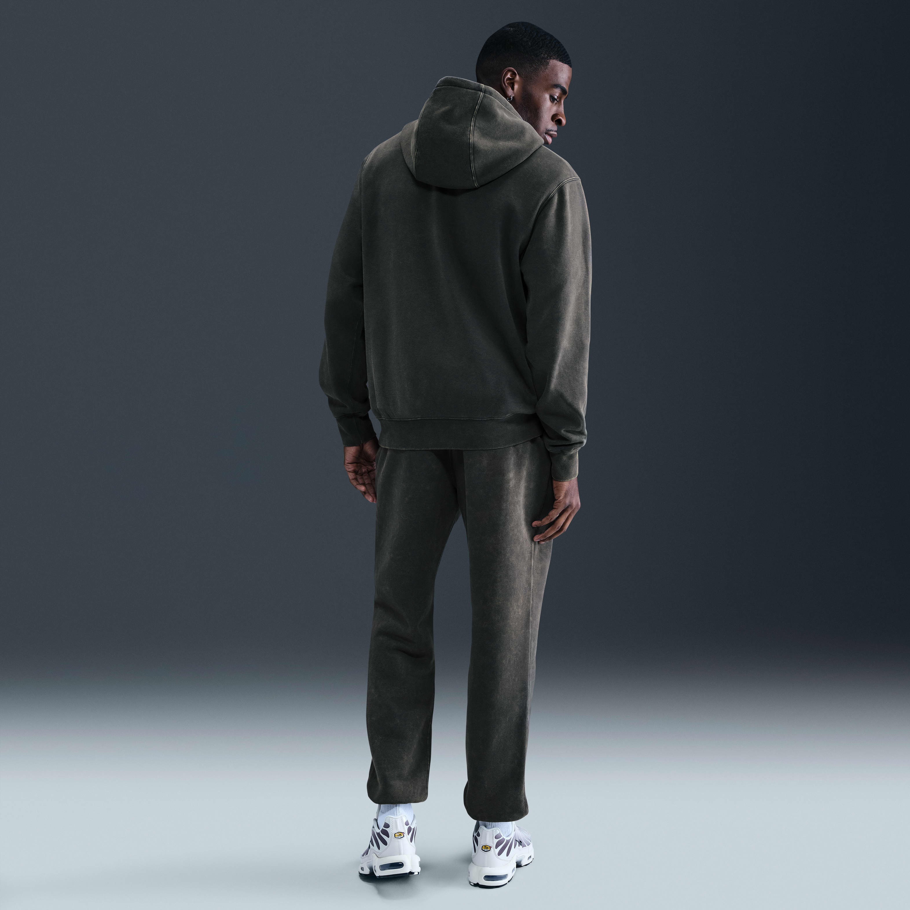 Nike Sportswear Club Men's Washed Fleece Hoodie