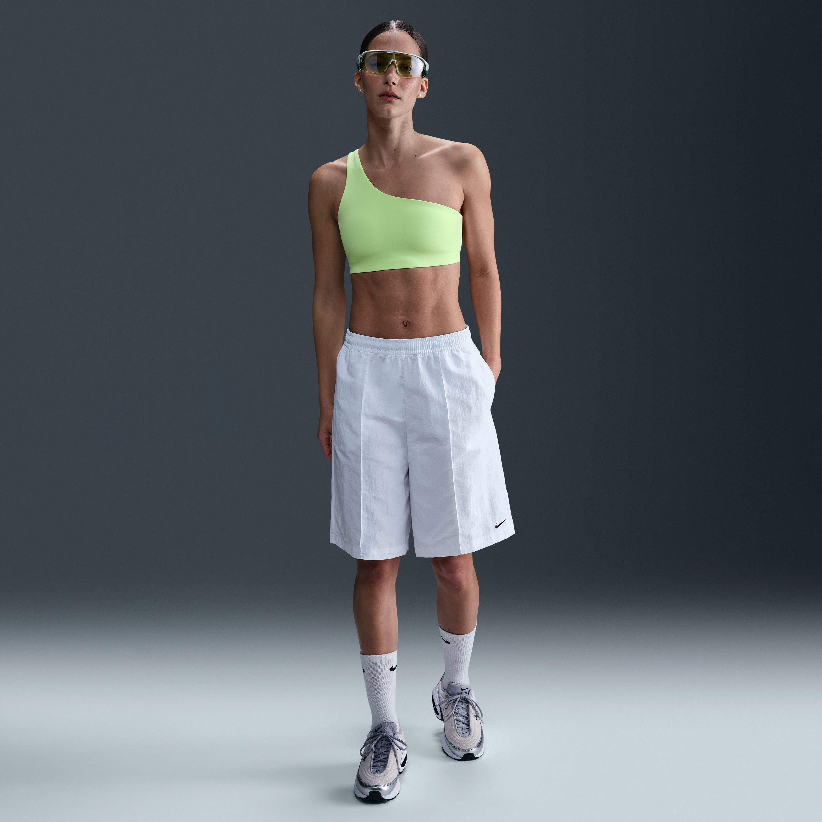 Nike Zenvy Asymmetrical Women's Light-Support Padded Sports Bra