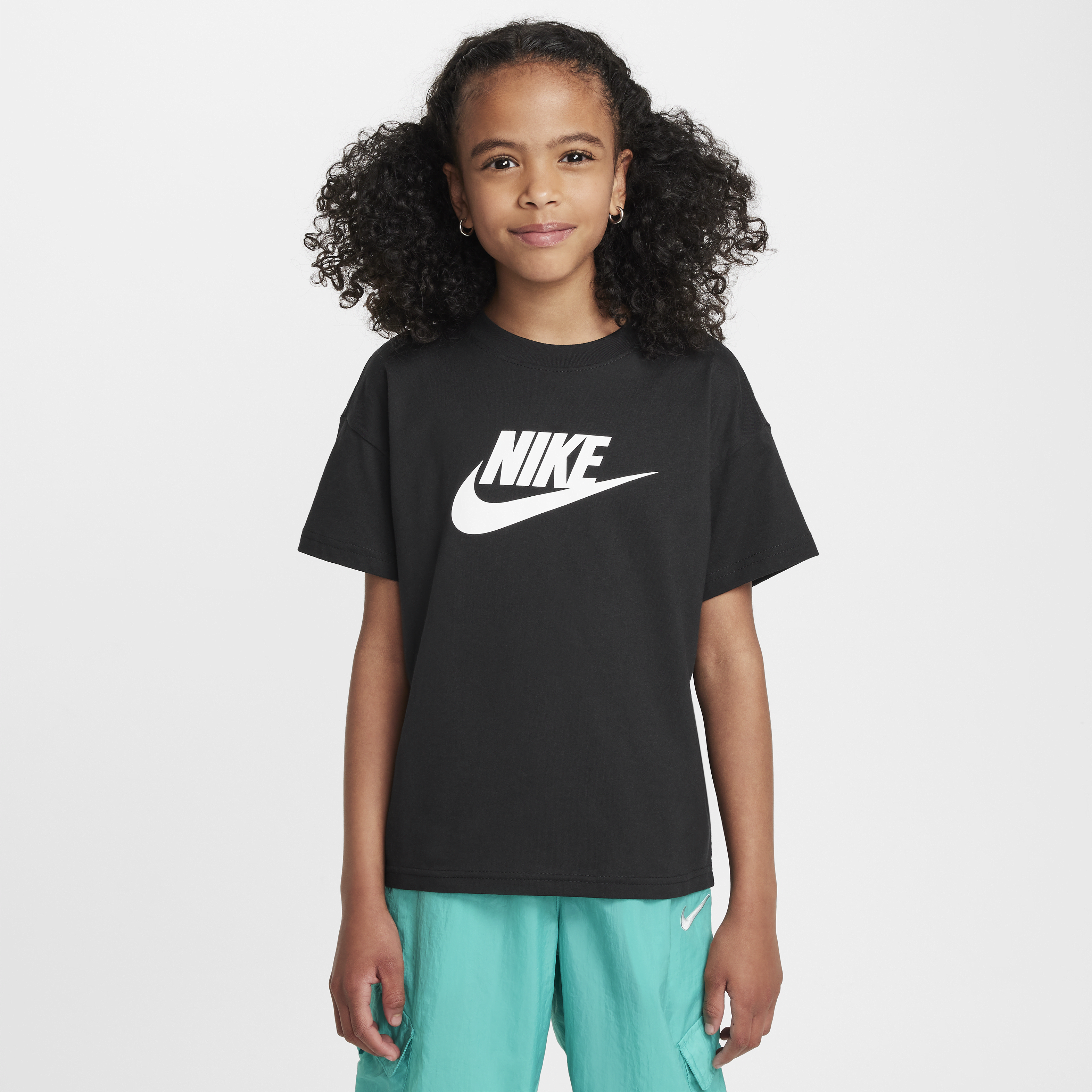 Nike Sportswear Big Kids' (Girls') T-Shirt