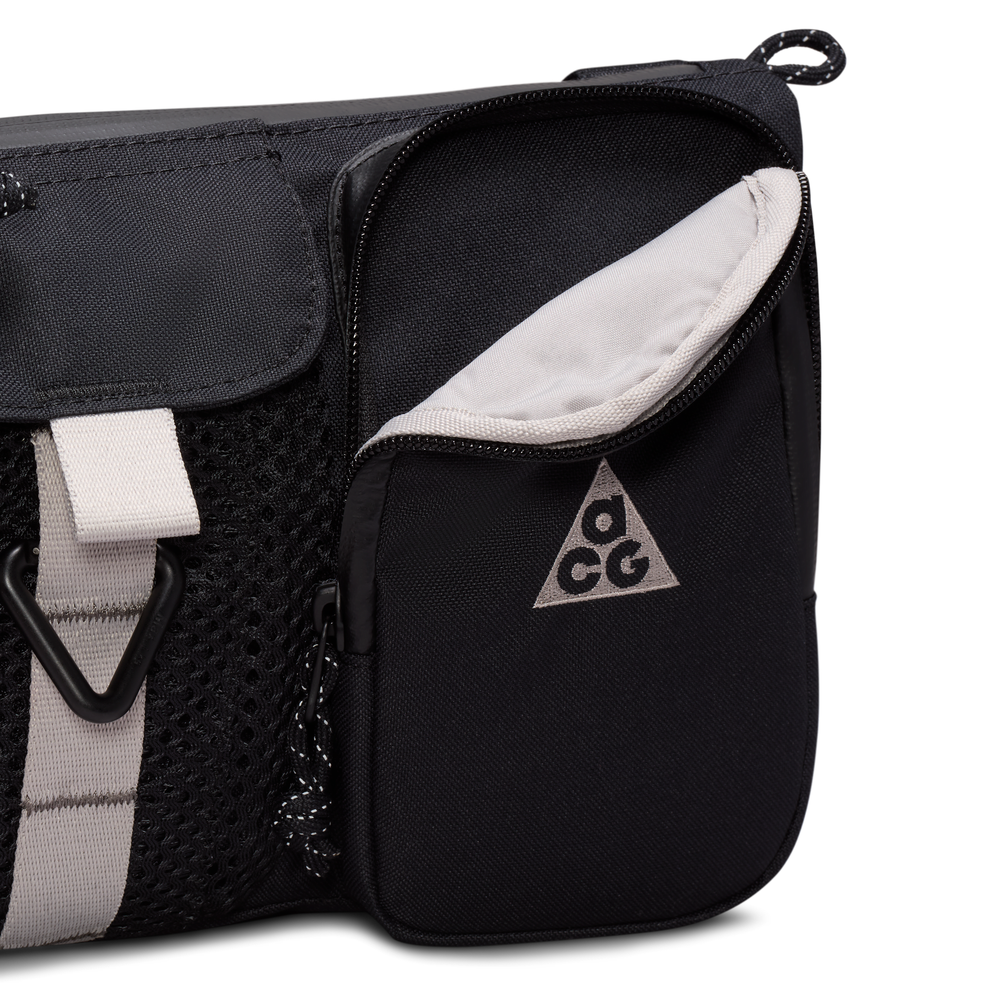 Nike ACG "DAYMAX" Crossbody Bag (3L)
