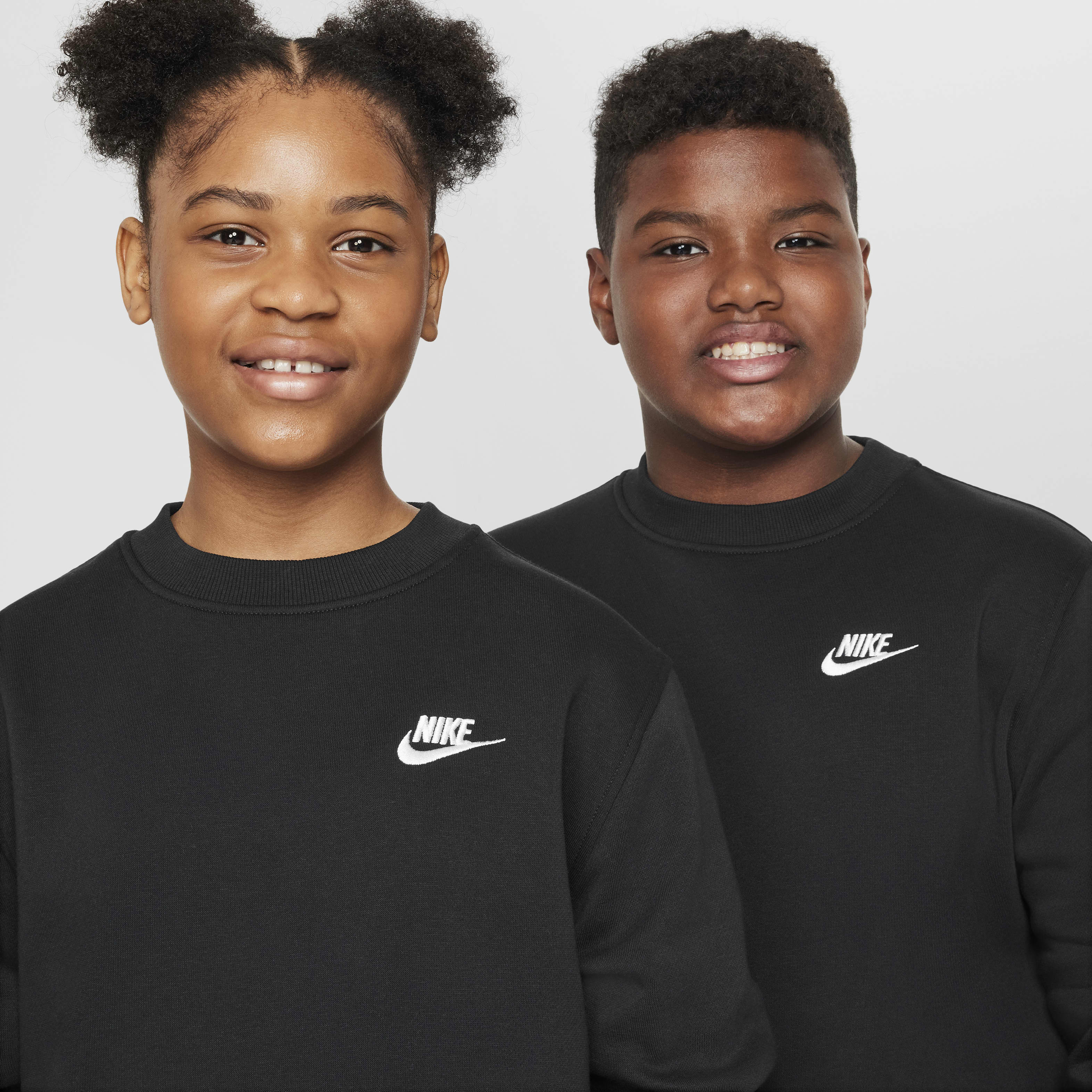 Nike Sportswear Club Fleece Big Kids' Sweatshirt (Extended Size)
