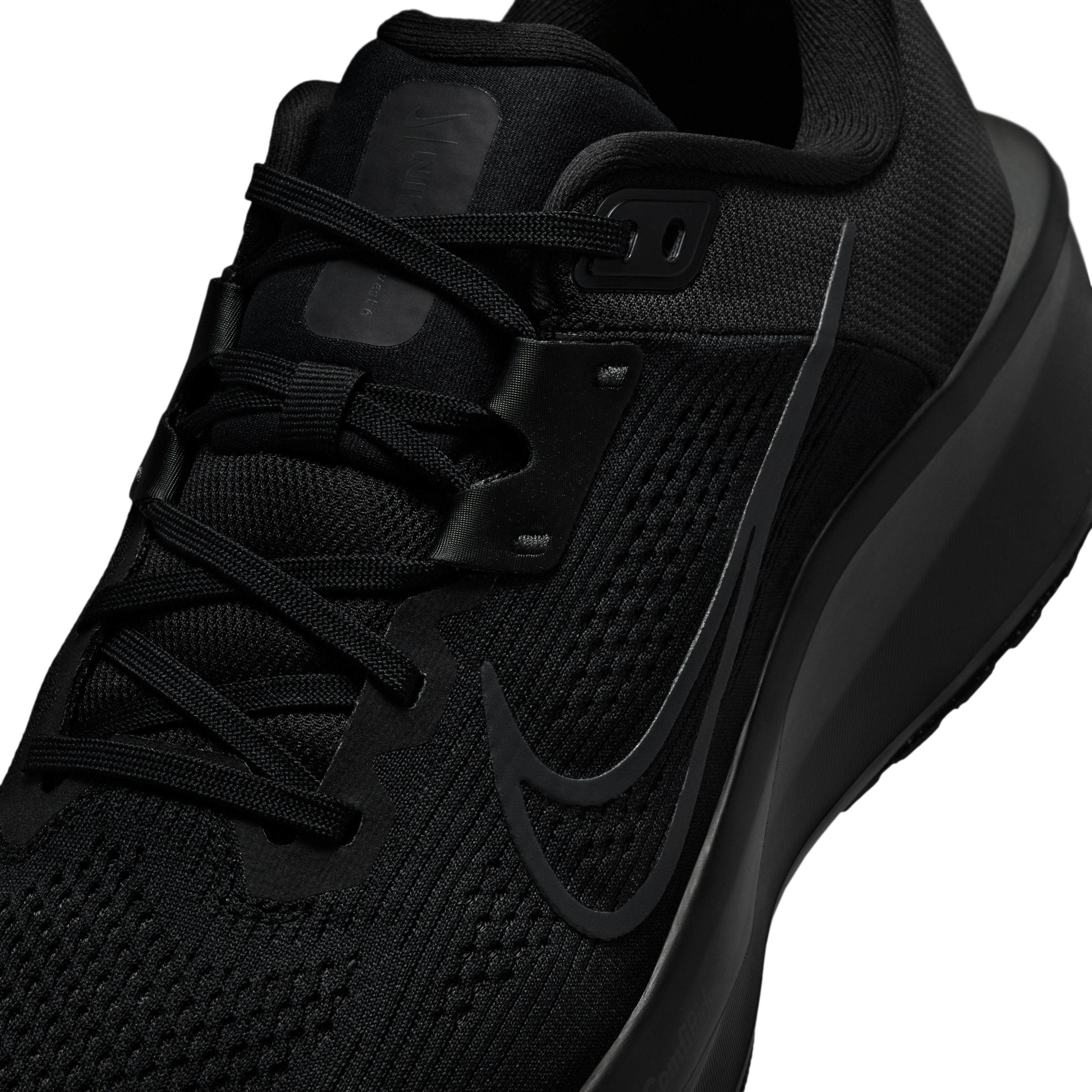 Nike Quest 6 Men's Road Running Shoes