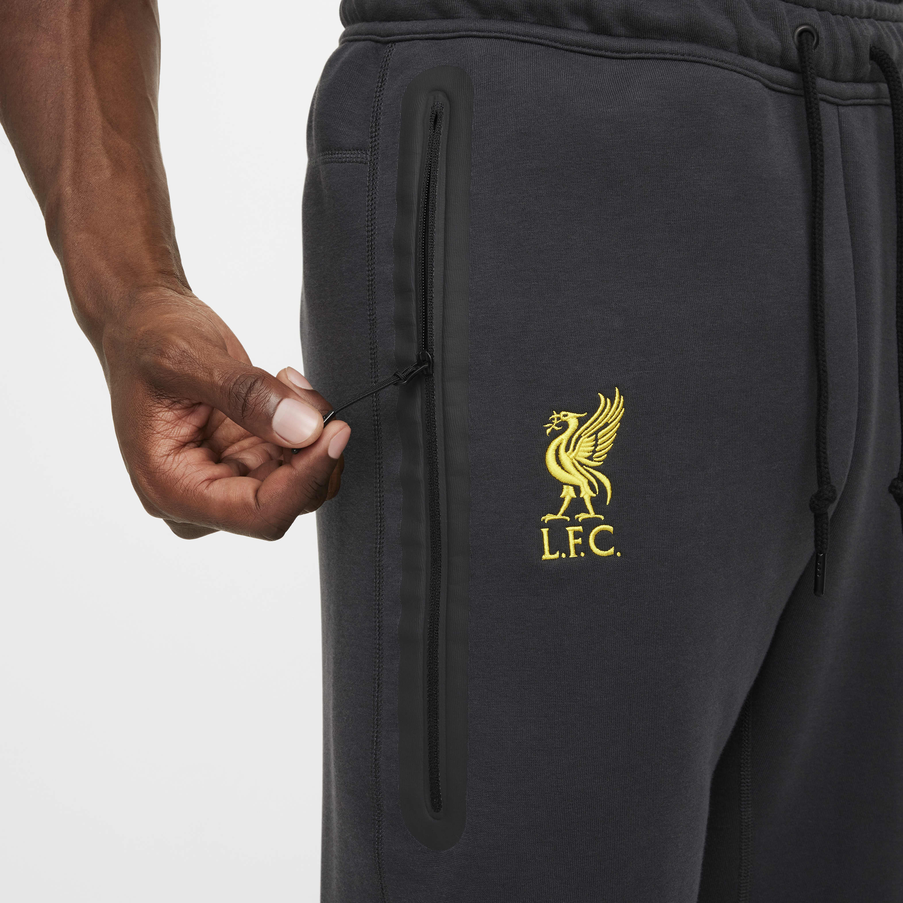 liverpool fc survetement nike tech 2021