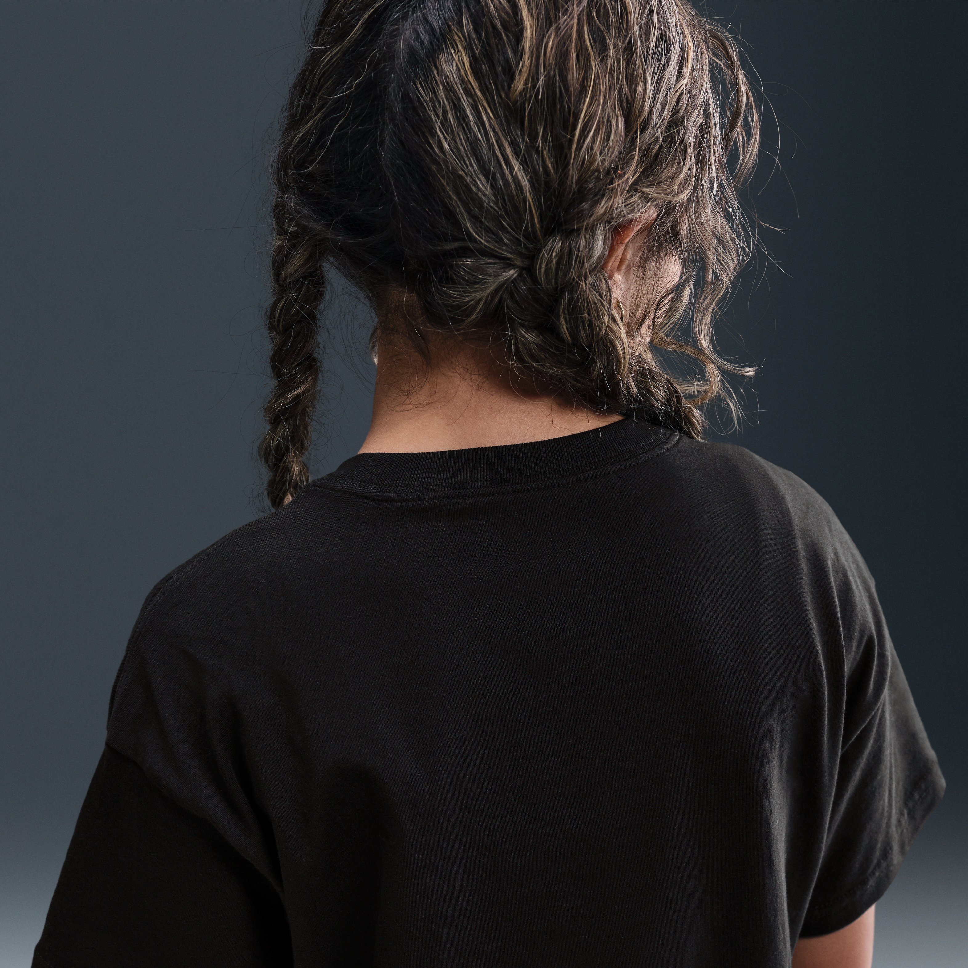 Nike Sportswear Big Kids' (Girls') T-Shirt