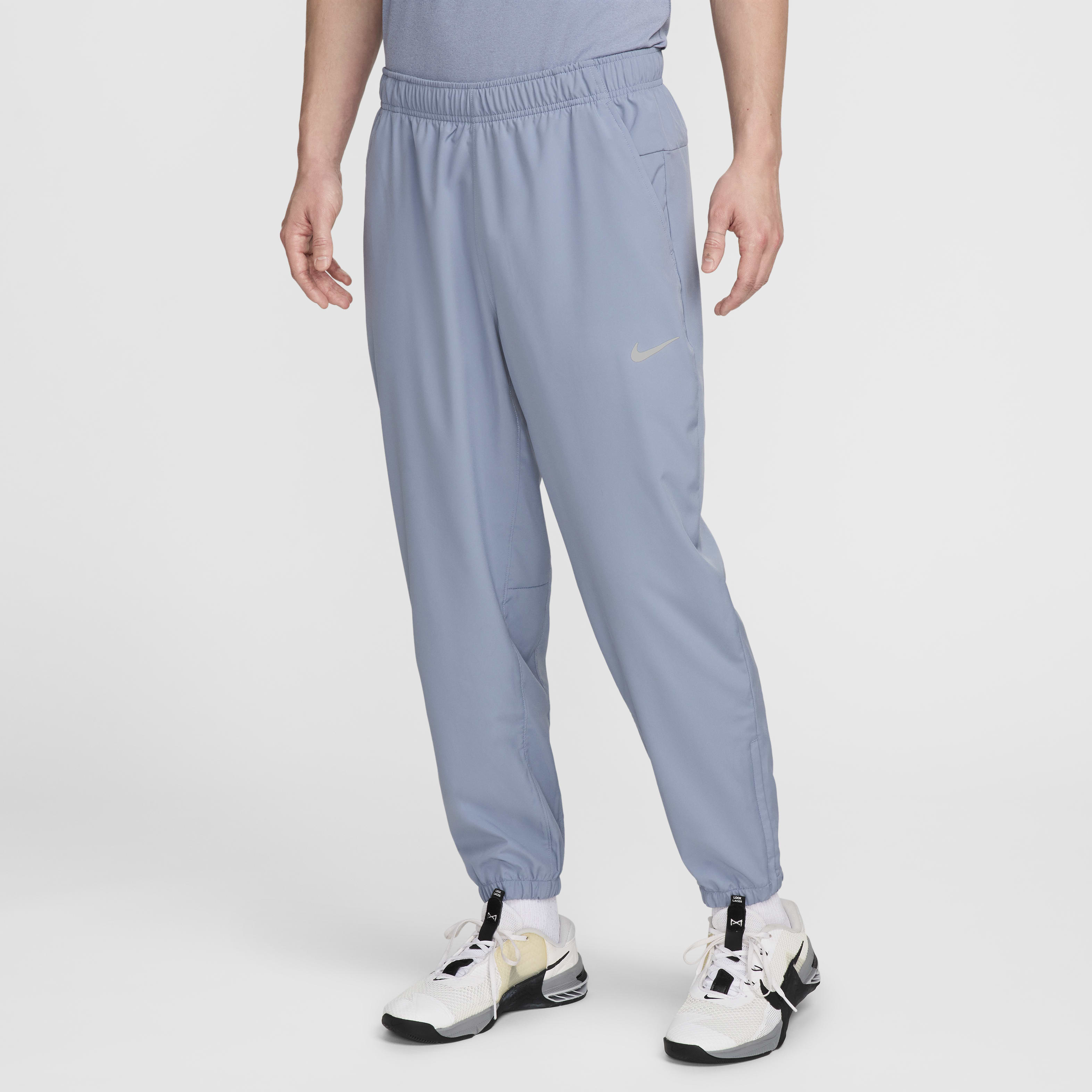 Nike Form Men's Dri-FIT Tapered Versatile Pants