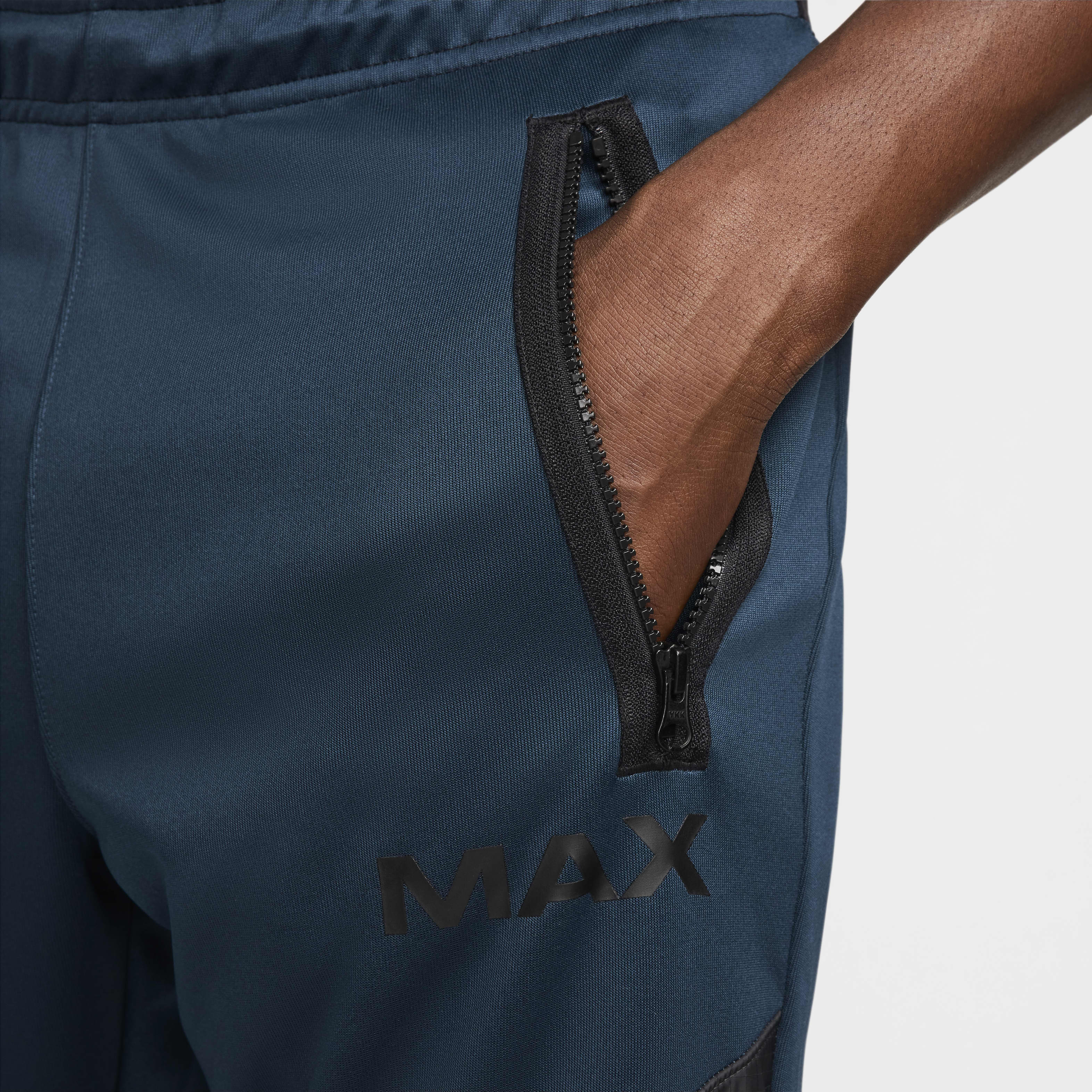 nike air max tracksuit mens