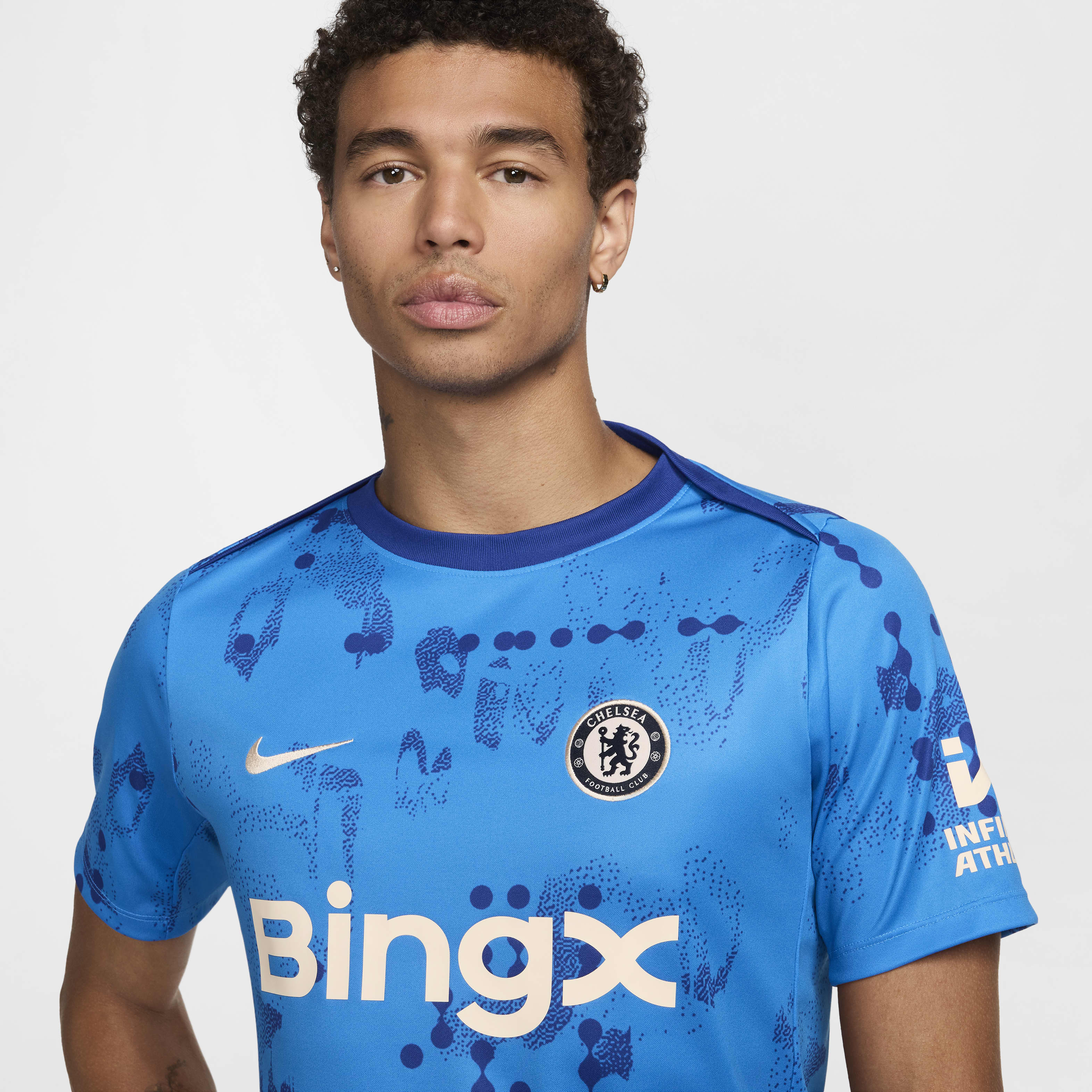 Chelsea FC Academy Pro Men's Nike Dri-FIT Soccer Short-Sleeve Pre-Match Top