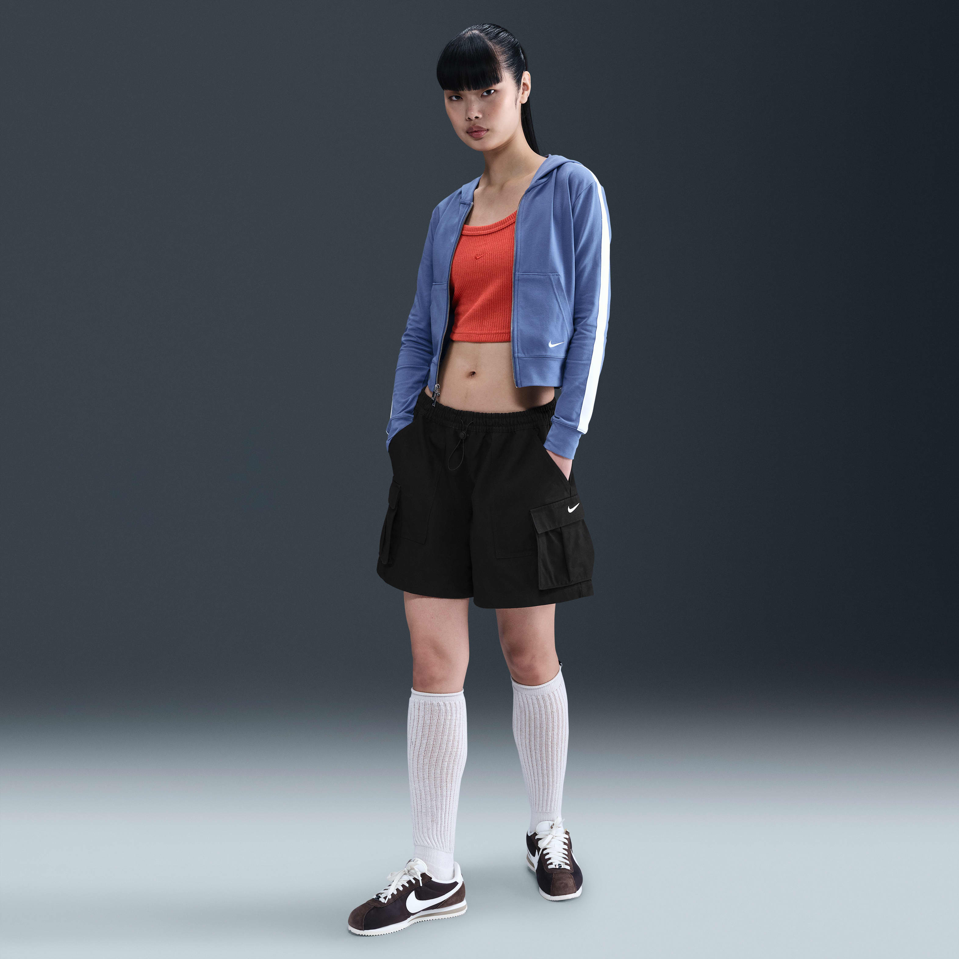 Nike Sportswear Women's Mid-Rise Loose 5" Cargo Shorts