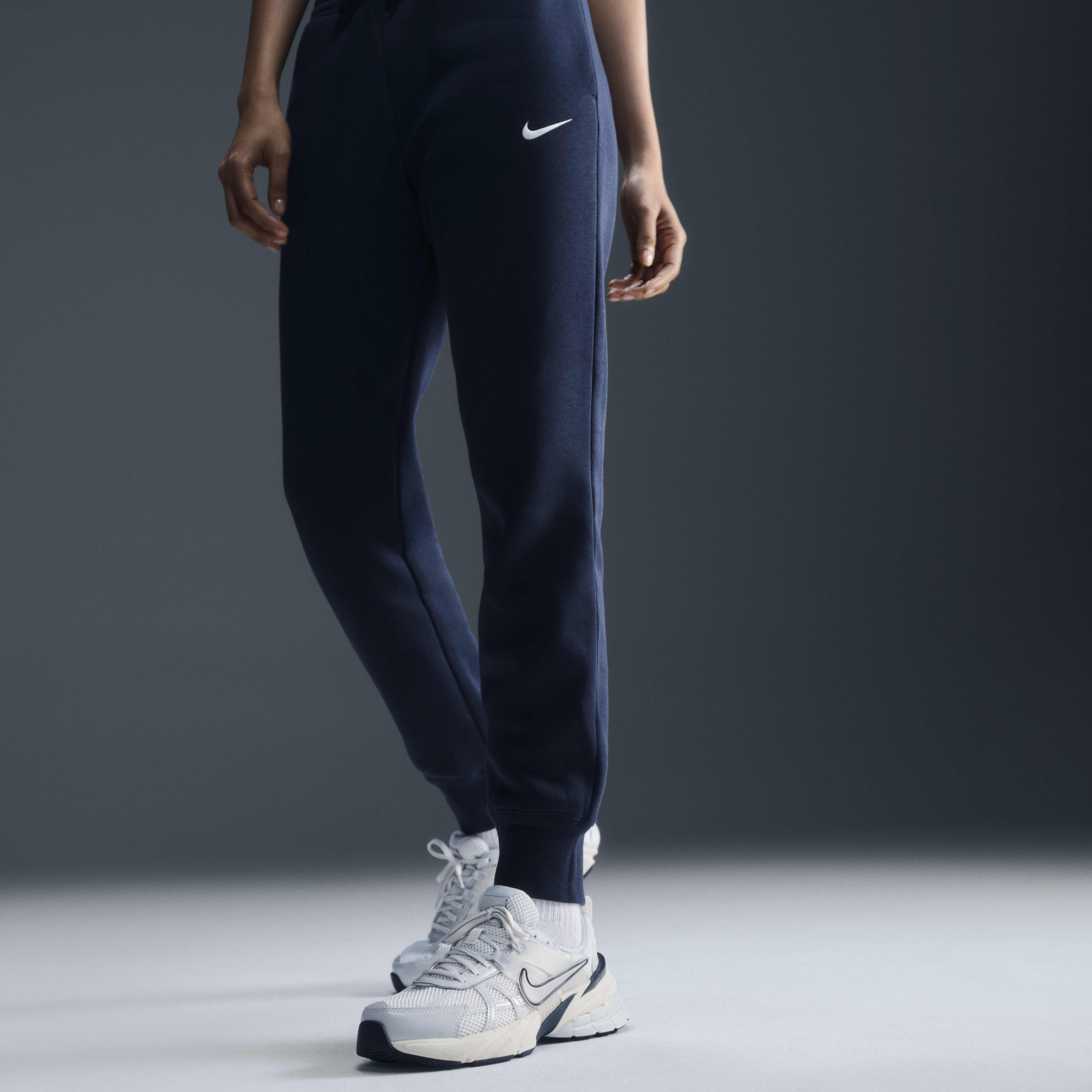 Nike Sportswear Phoenix Fleece Women's Mid-Rise Sweatpants