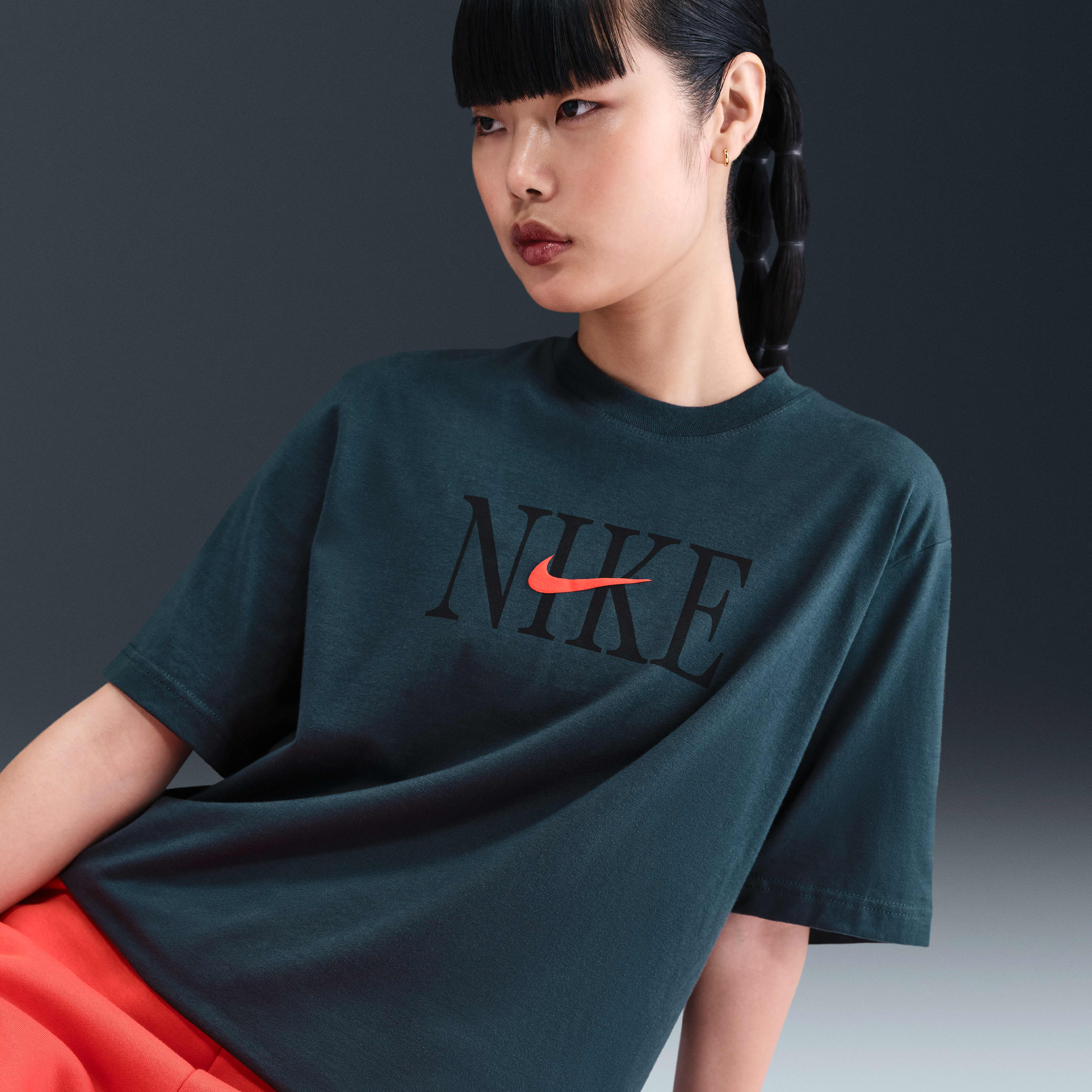 Nike Sportswear Essential Women's Boxy T-Shirt