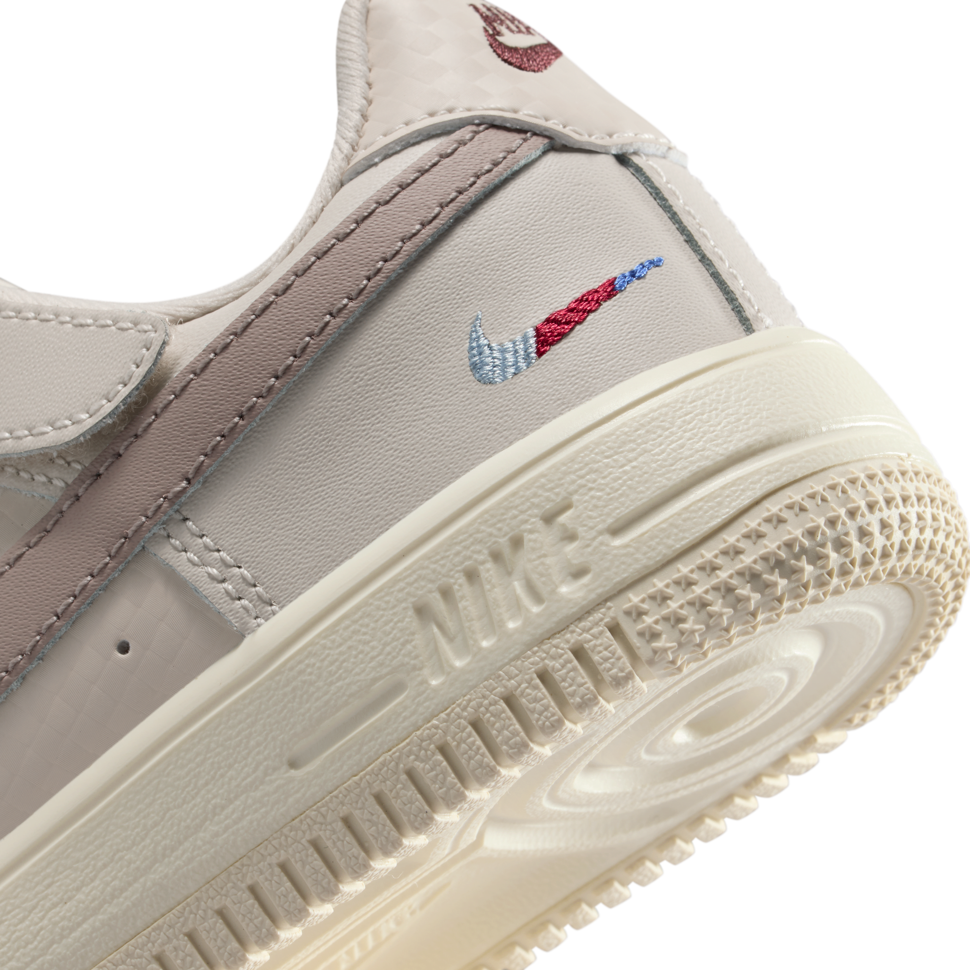Nike Force 1 Low LV8 EasyOn Little Kids' Shoes