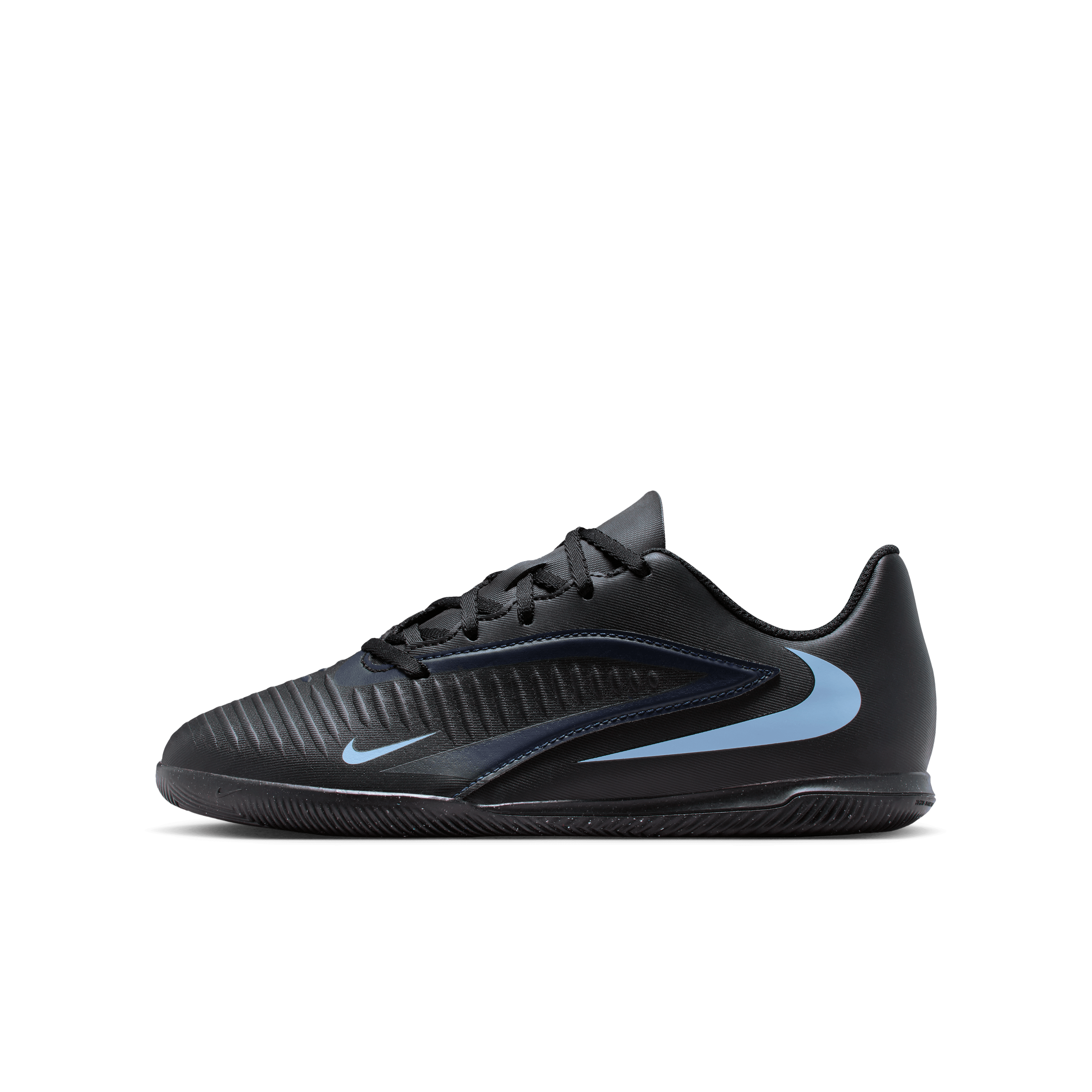 Nike Jr. Phantom 6 Low Club Big Kids' Indoor/Court Soccer Shoes