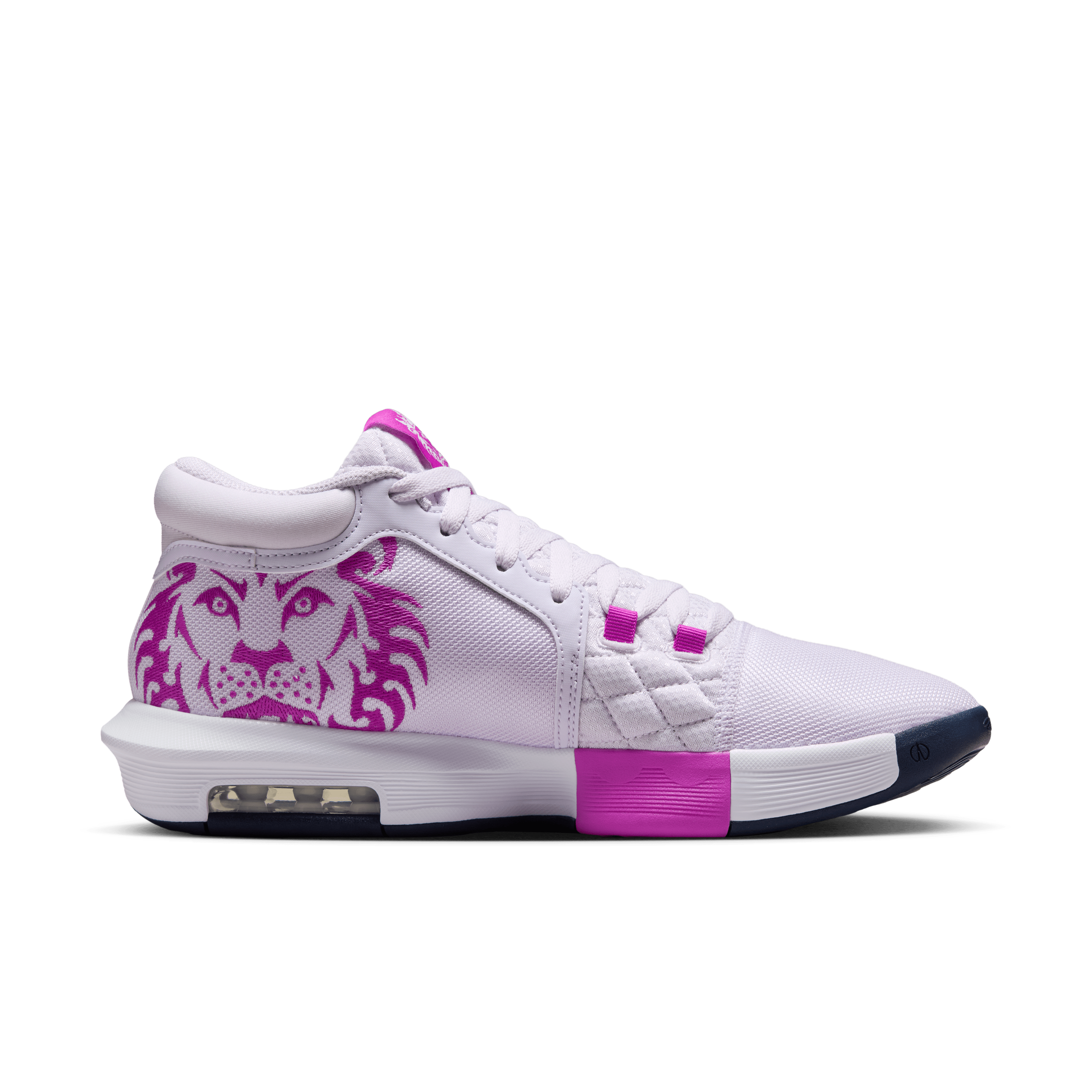 LeBron Witness VIII Basketball Shoes