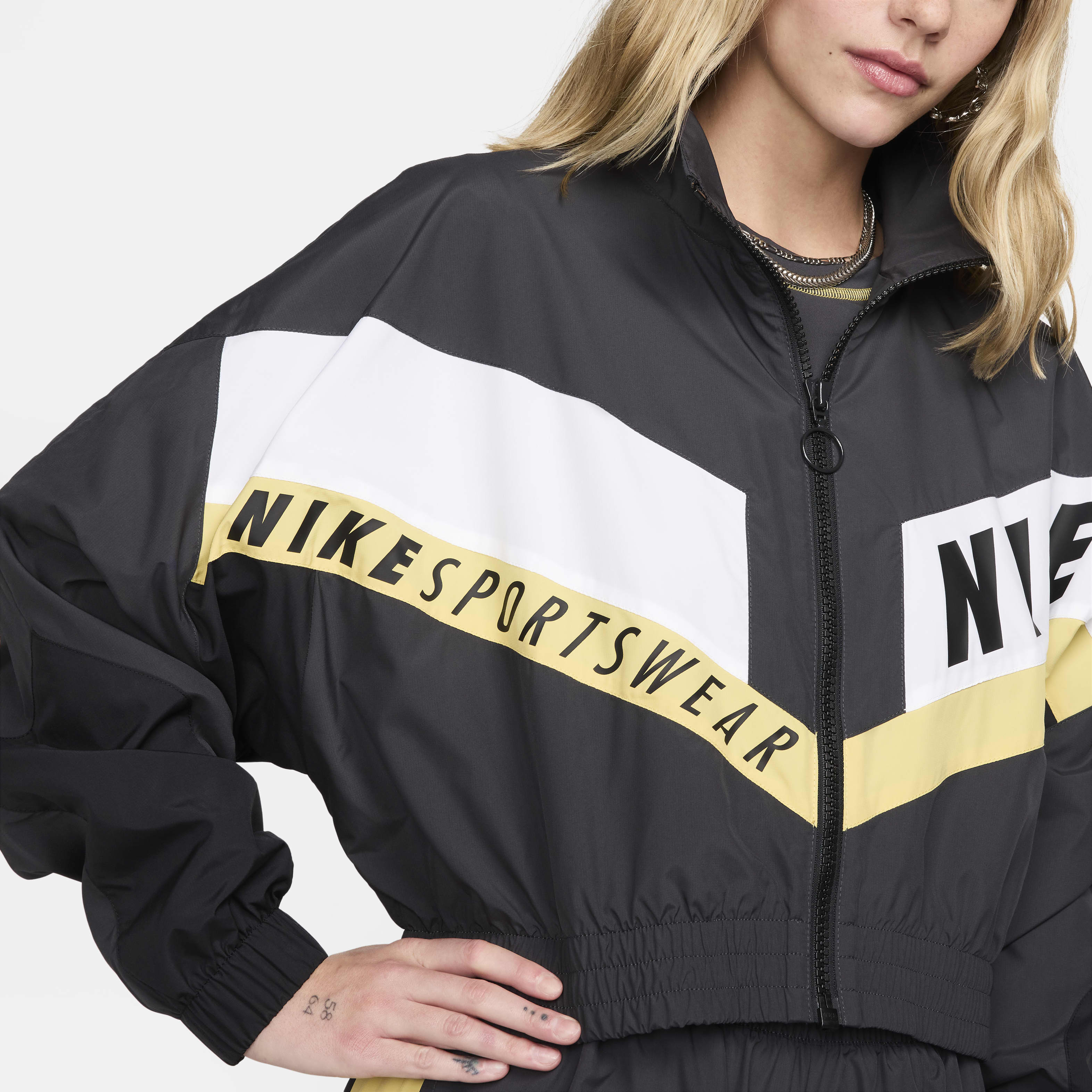 Nike Sportswear Women's Woven Jacket