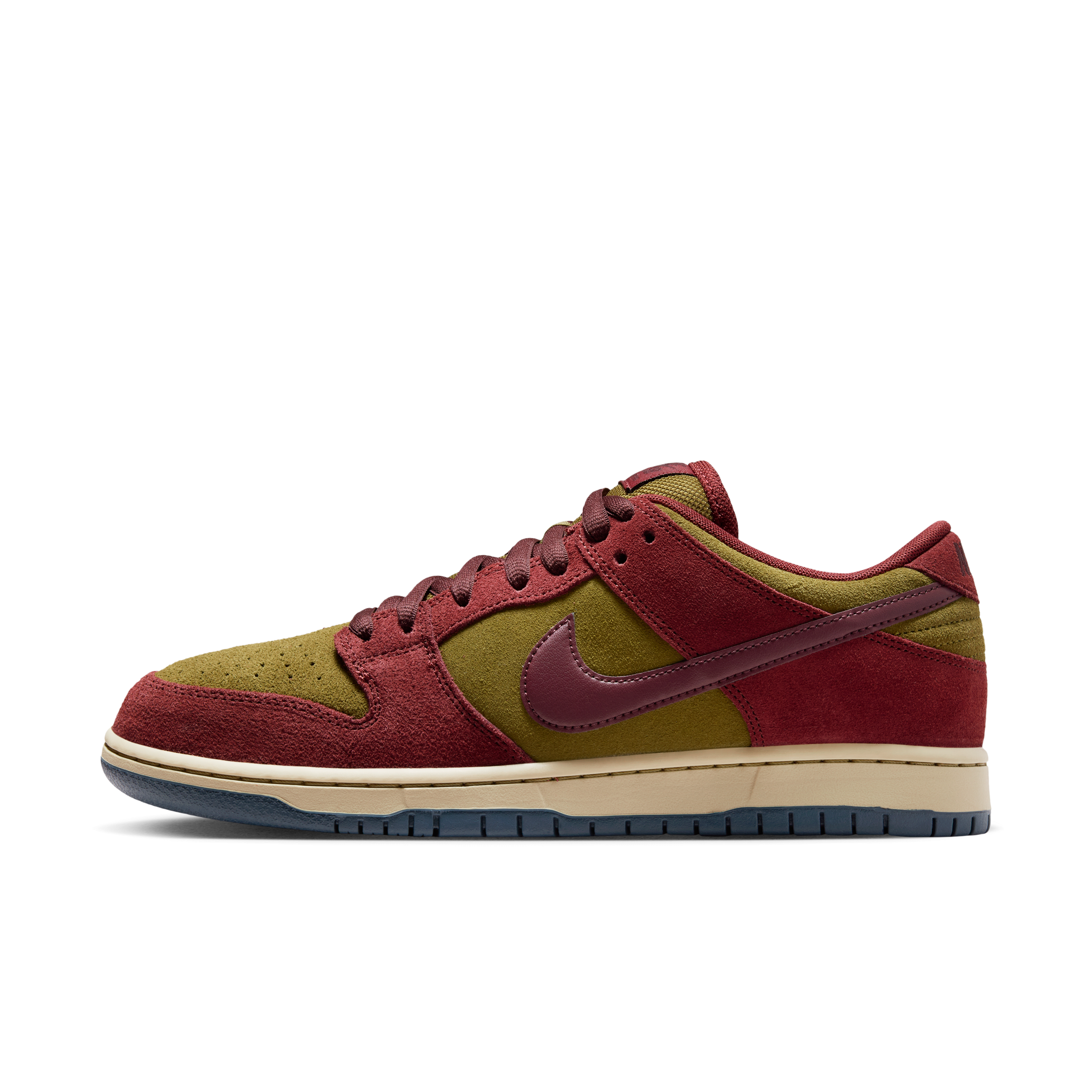 Nike SB Dunk Low Pro Skate Shoes