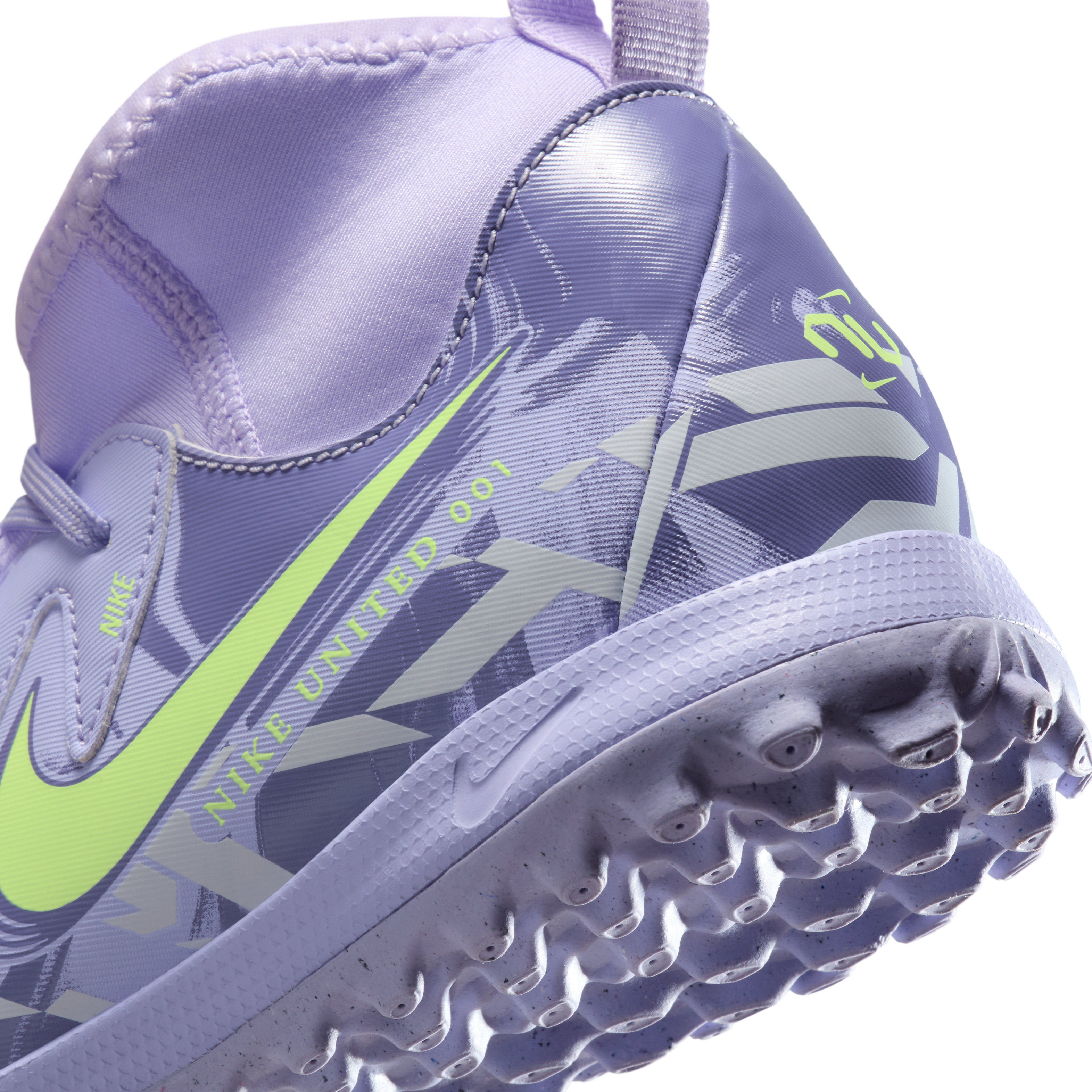 Nike United Jr. Phantom Luna 2 Academy Big Kids' TF High-Top Soccer Shoes