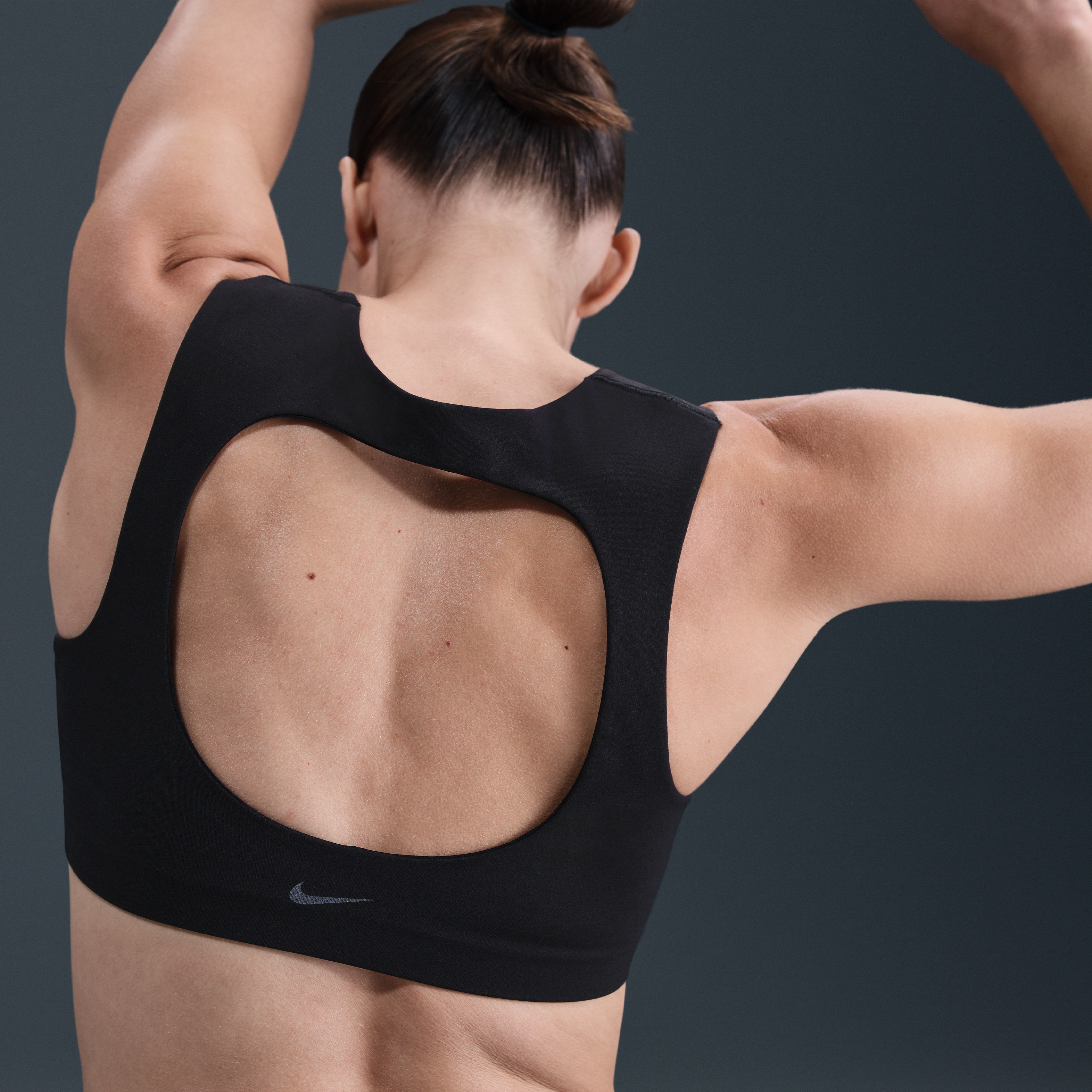 Nike Zenvy Women's Light-Support Lightly Lined Sports Bra