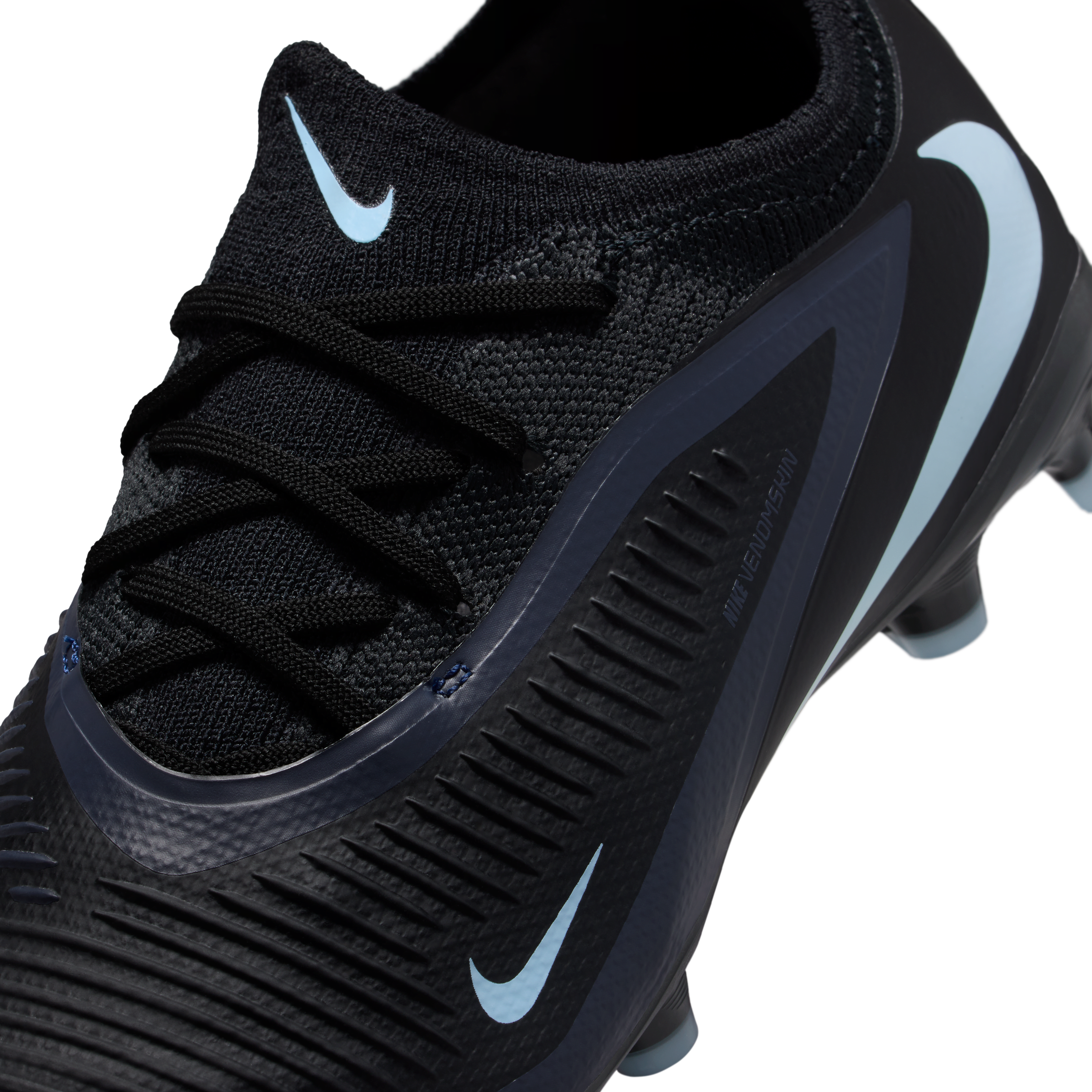 Nike Jr. Phantom 6 Low Pro Multi-Ground Soccer Cleats