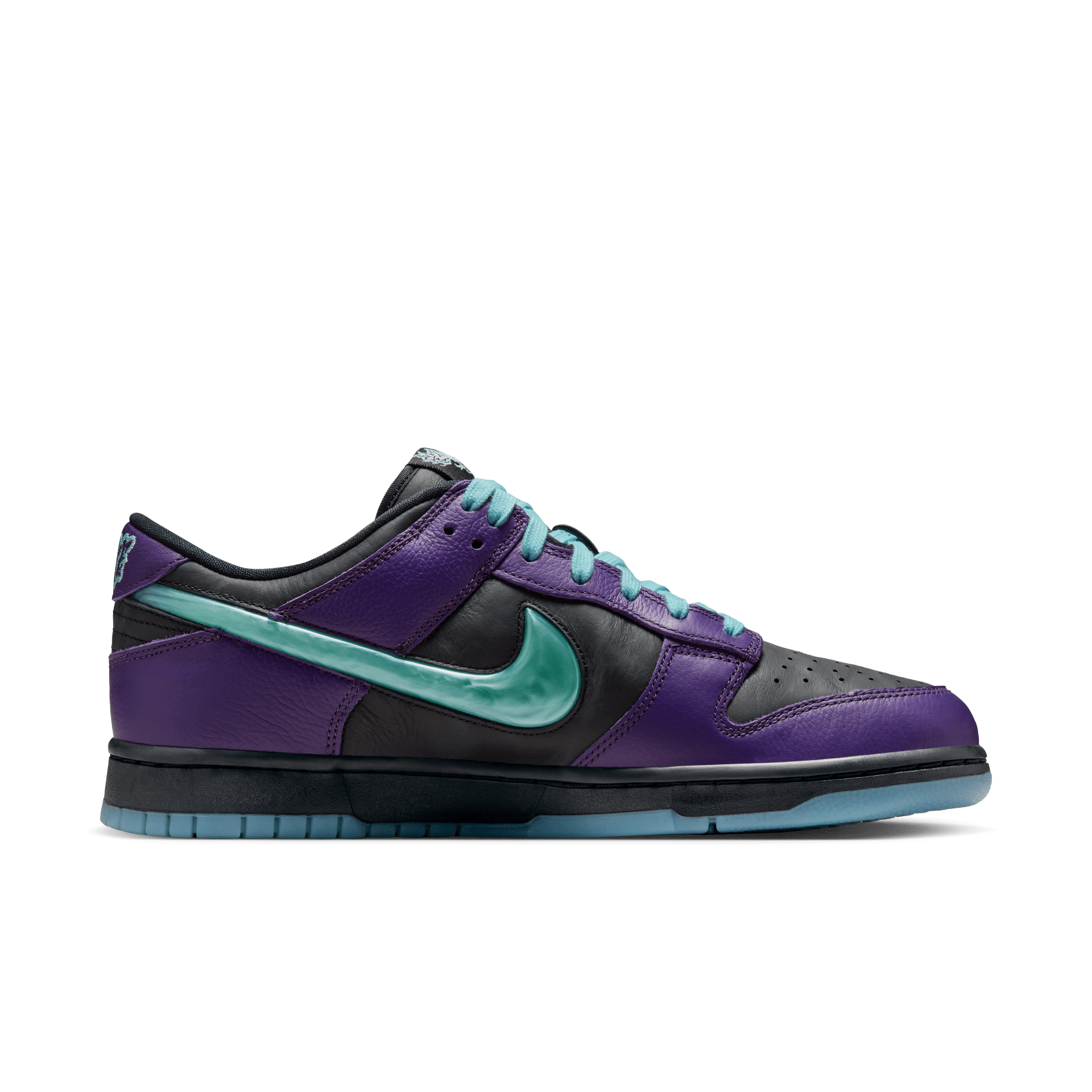 Nike Dunk Low Retro Limited Shoes