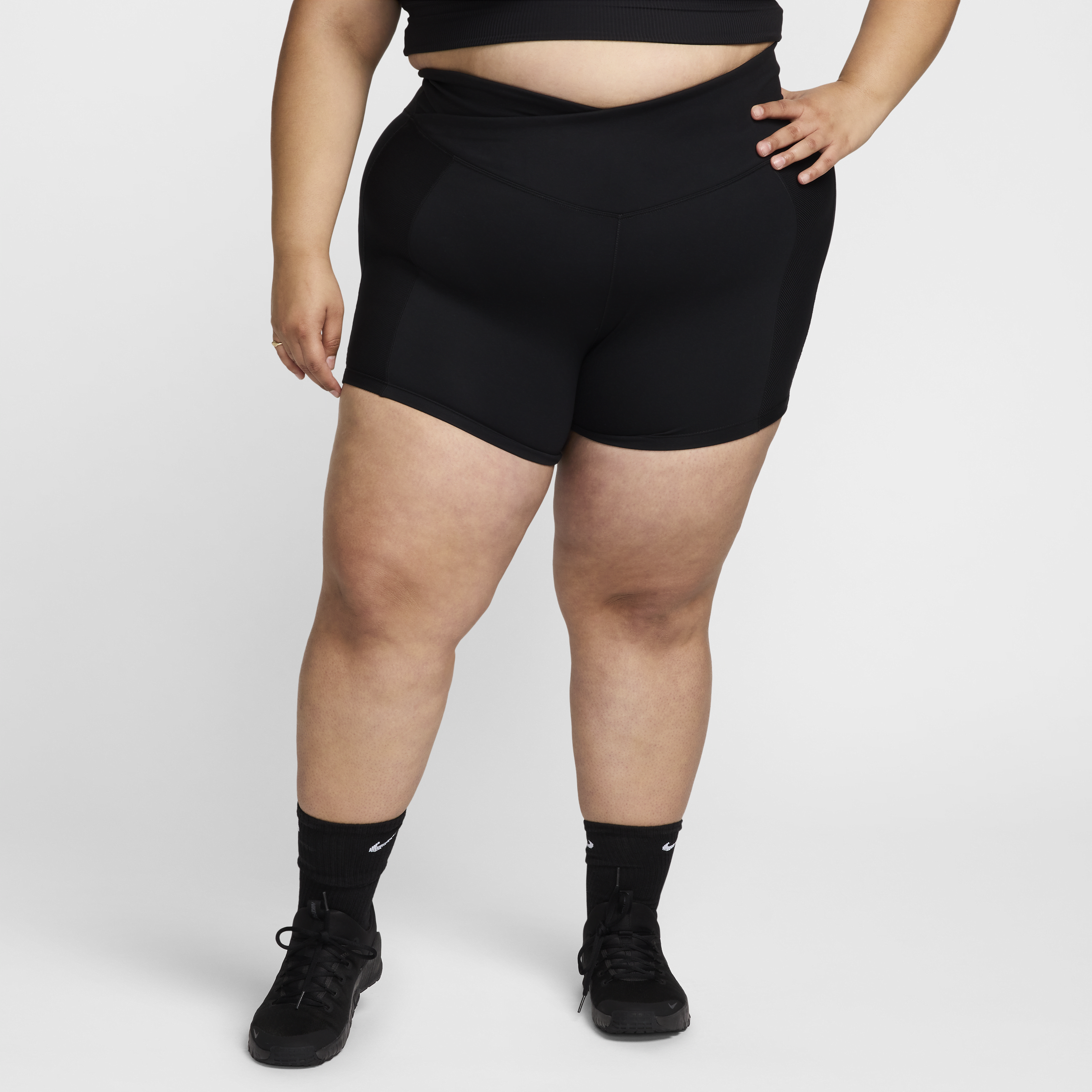 Nike One Wrap Women's High-Waisted 5" Biker Shorts (Plus Size)