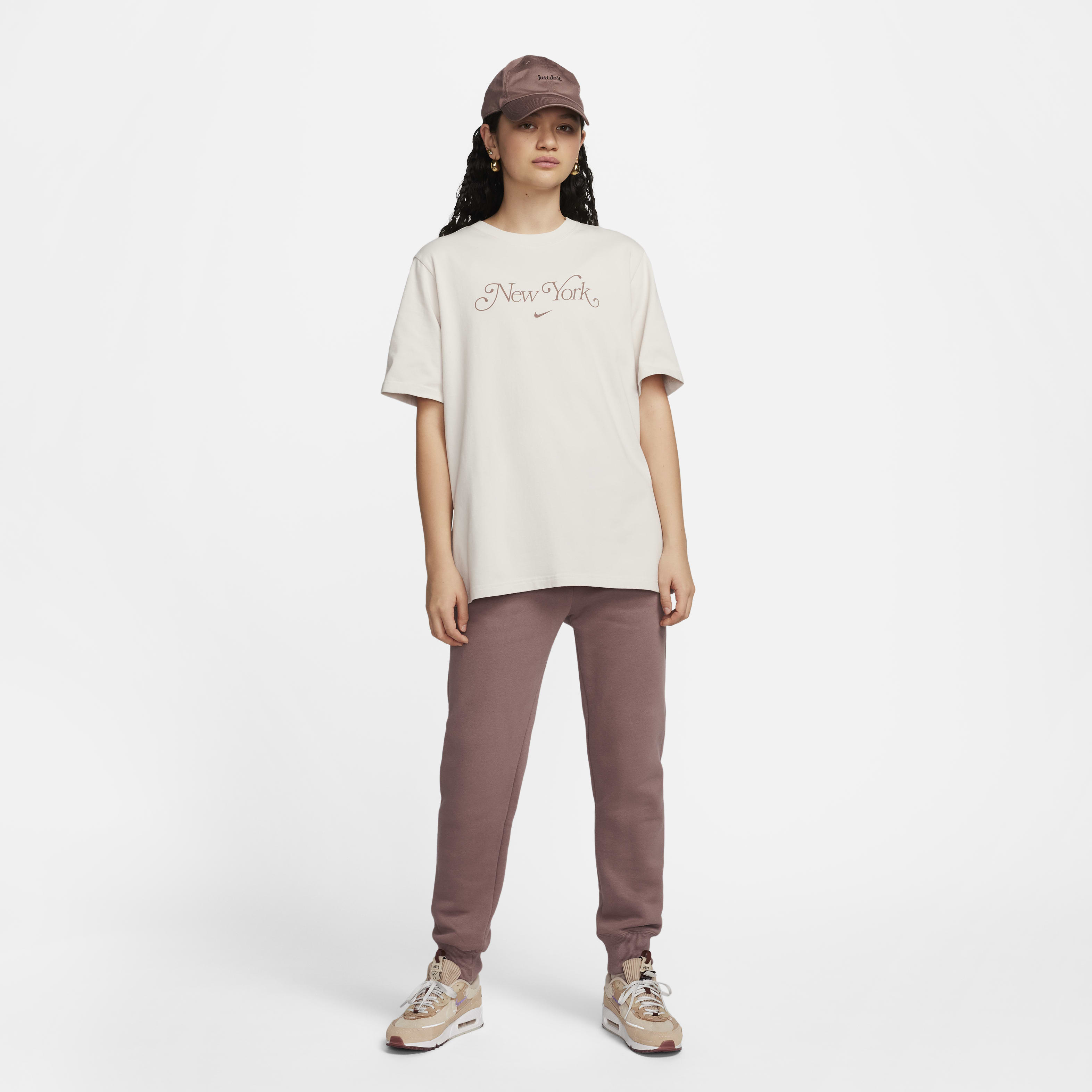 Nike Sportswear Essential Women's T-Shirt