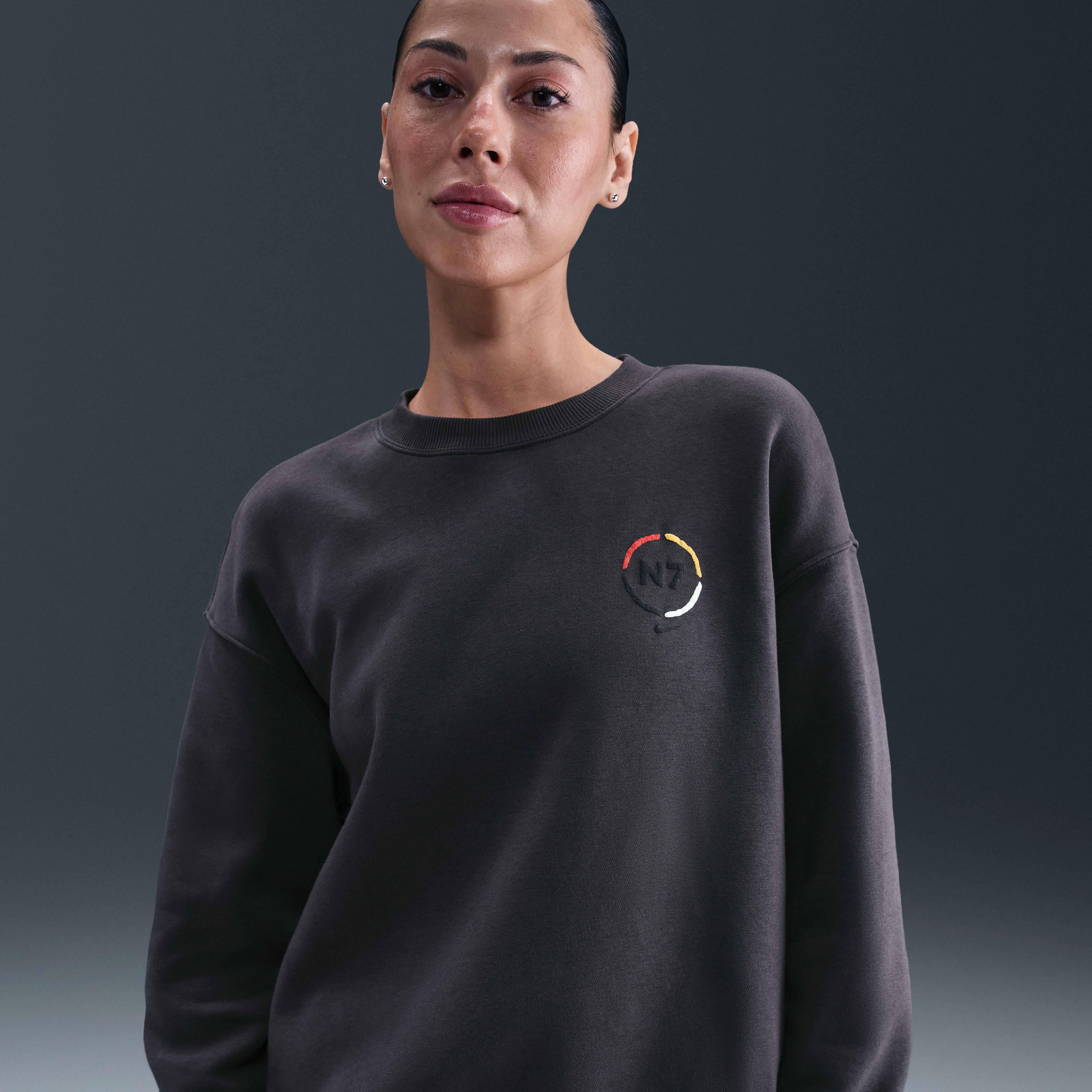 Nike Sportswear Phoenix Fleece N7 Oversized Crew-Neck Sweatshirt