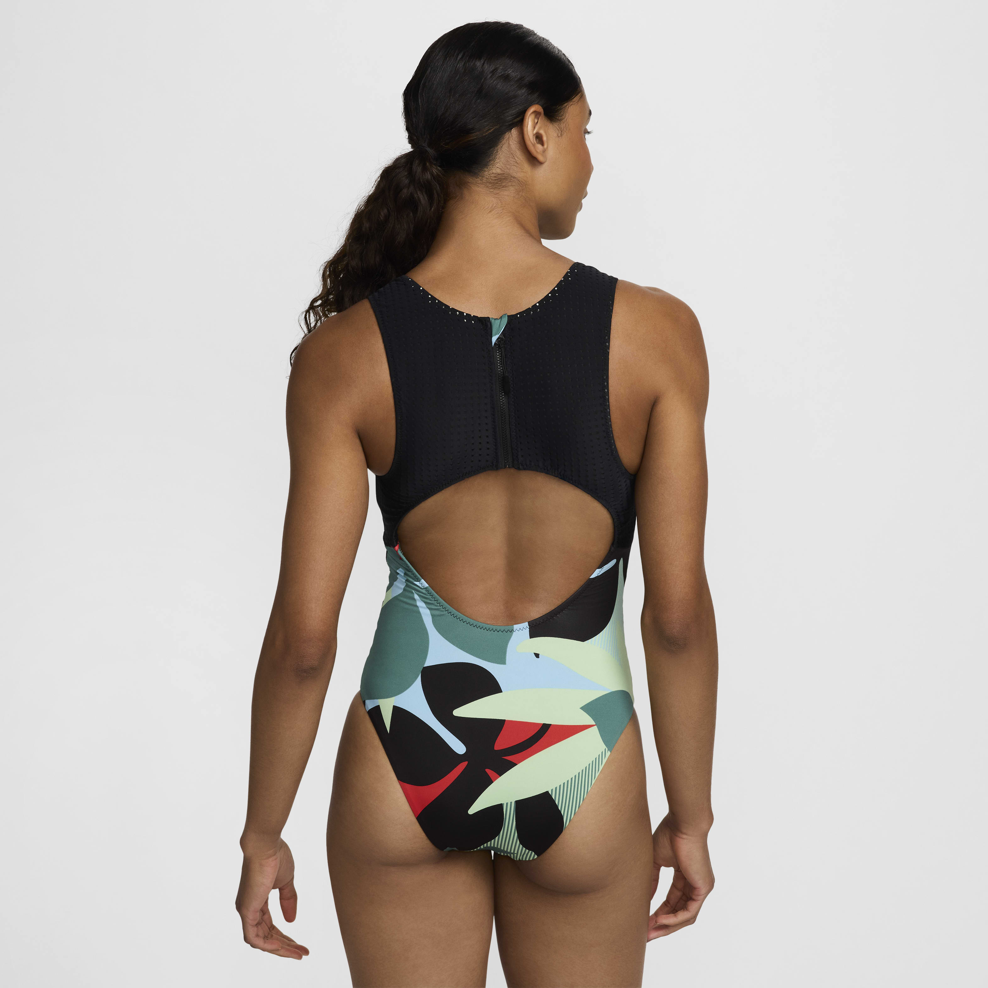 Nike Swim Women's Keyhole Back One-Piece Swimsuit