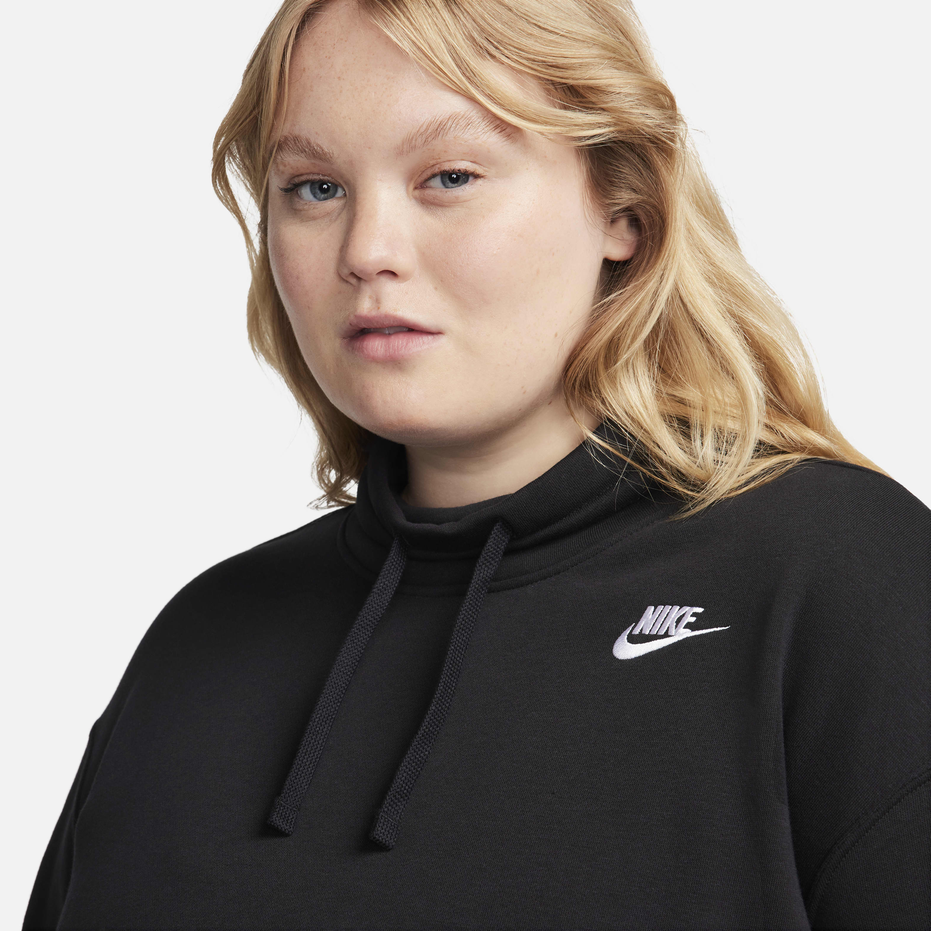 Nike Sportswear Club Fleece Women's Oversized Mock-Neck Sweatshirt (Plus Size)