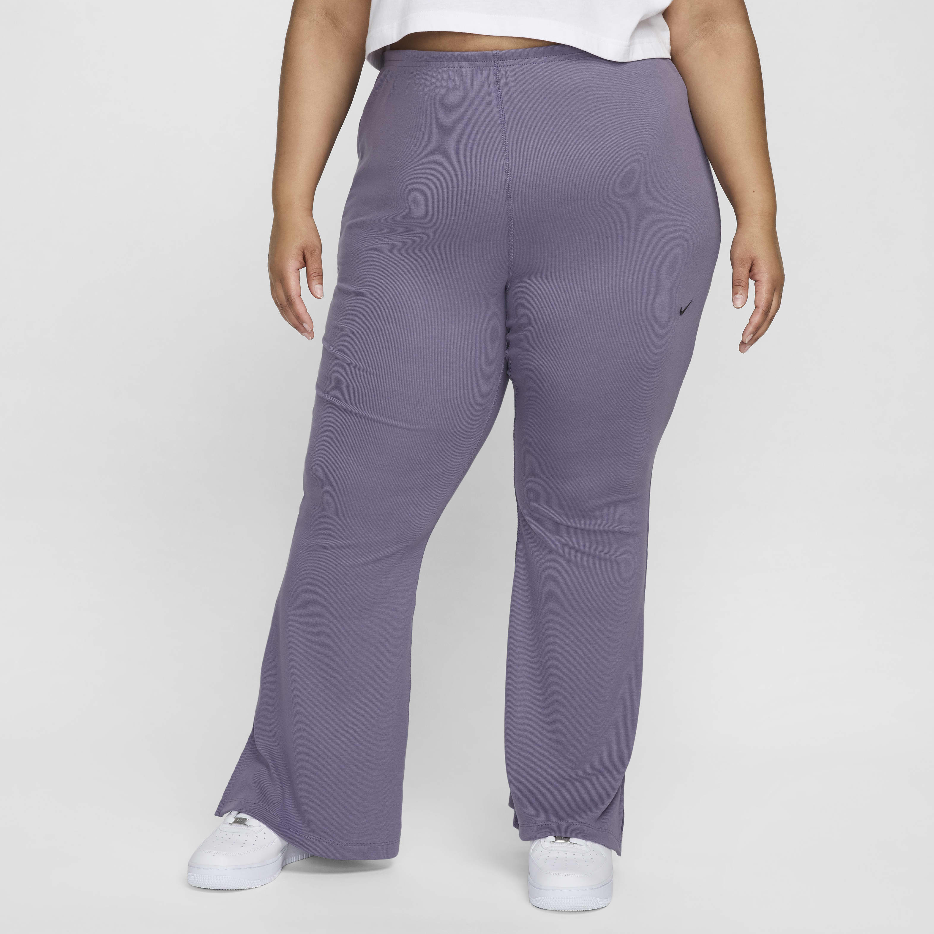 Nike Sportswear Chill Knit Women's Tight Mini-Rib Flared Leggings (Plus Size)