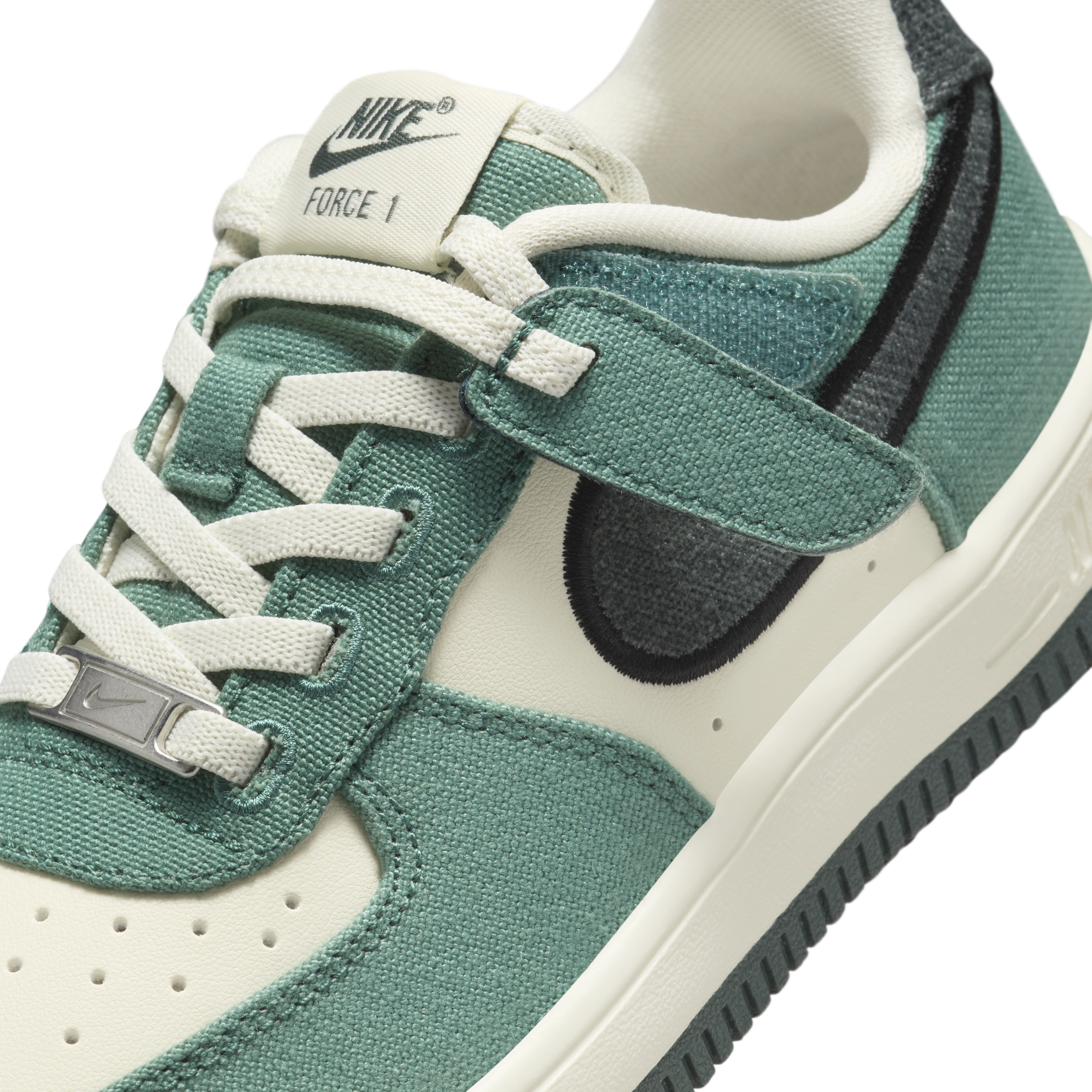 Nike Force 1 LV8 3 EasyOn Little Kids' Shoes