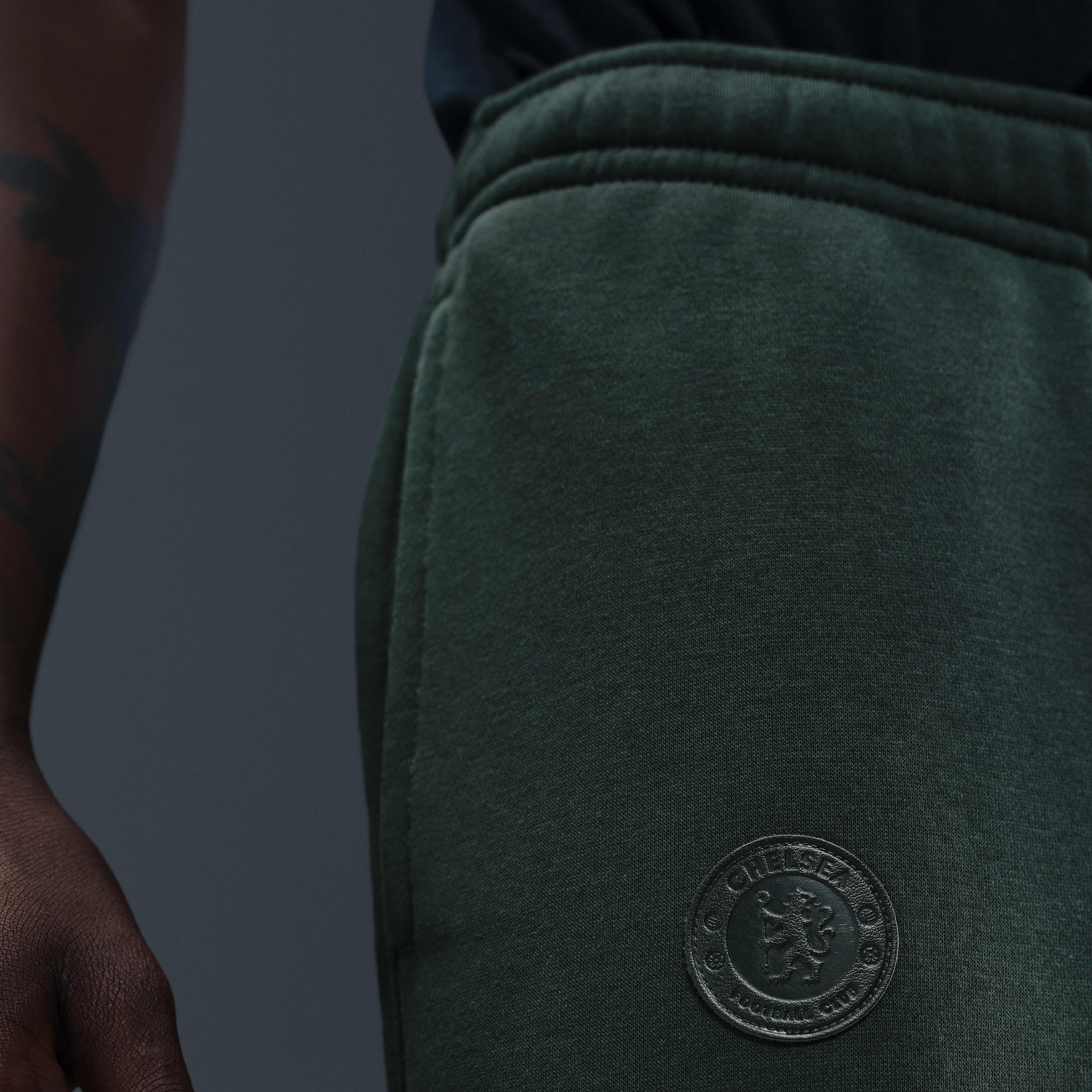 Chelsea FC Club Men's Nike Soccer Joggers