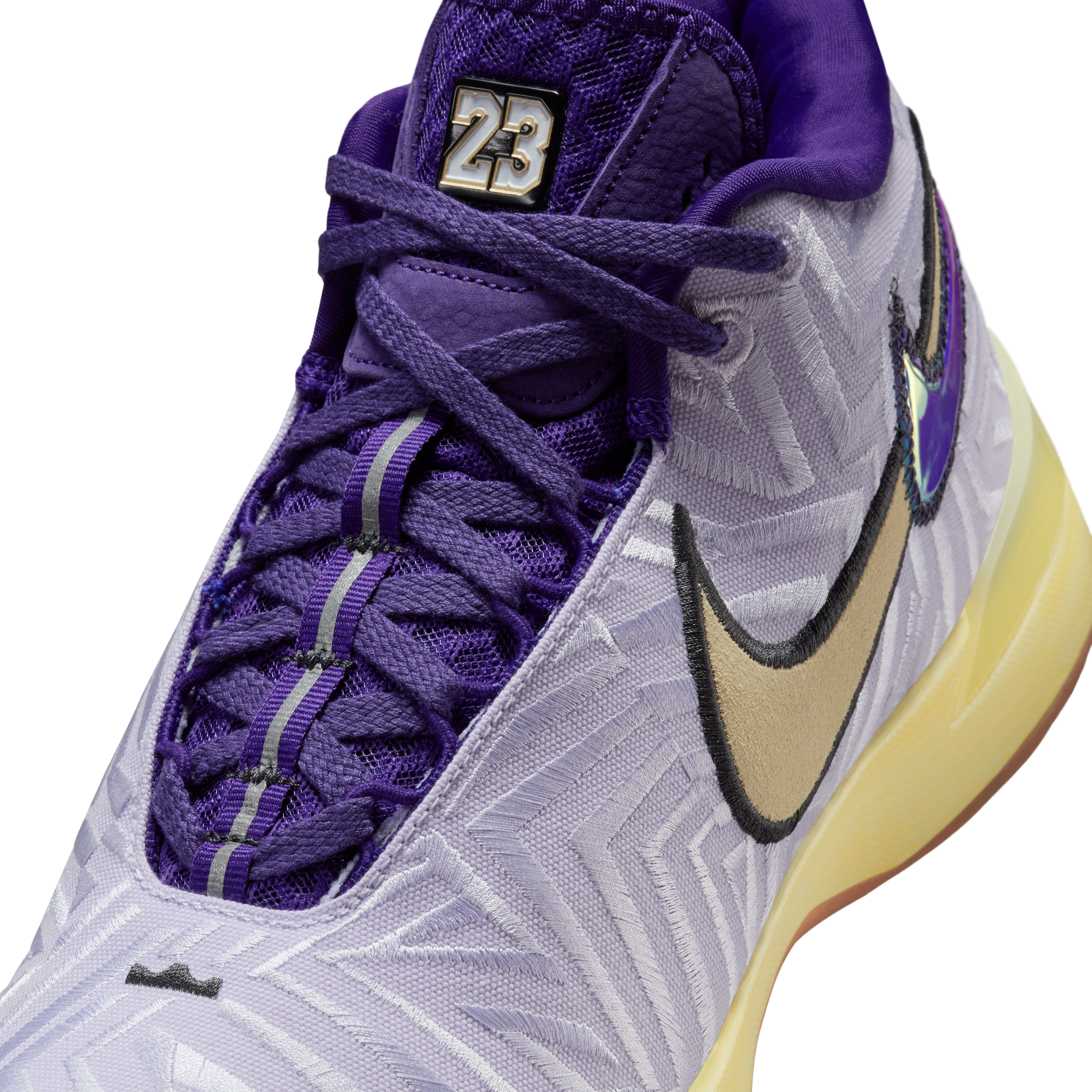 LeBron NXXT Genisus Basketball Shoes