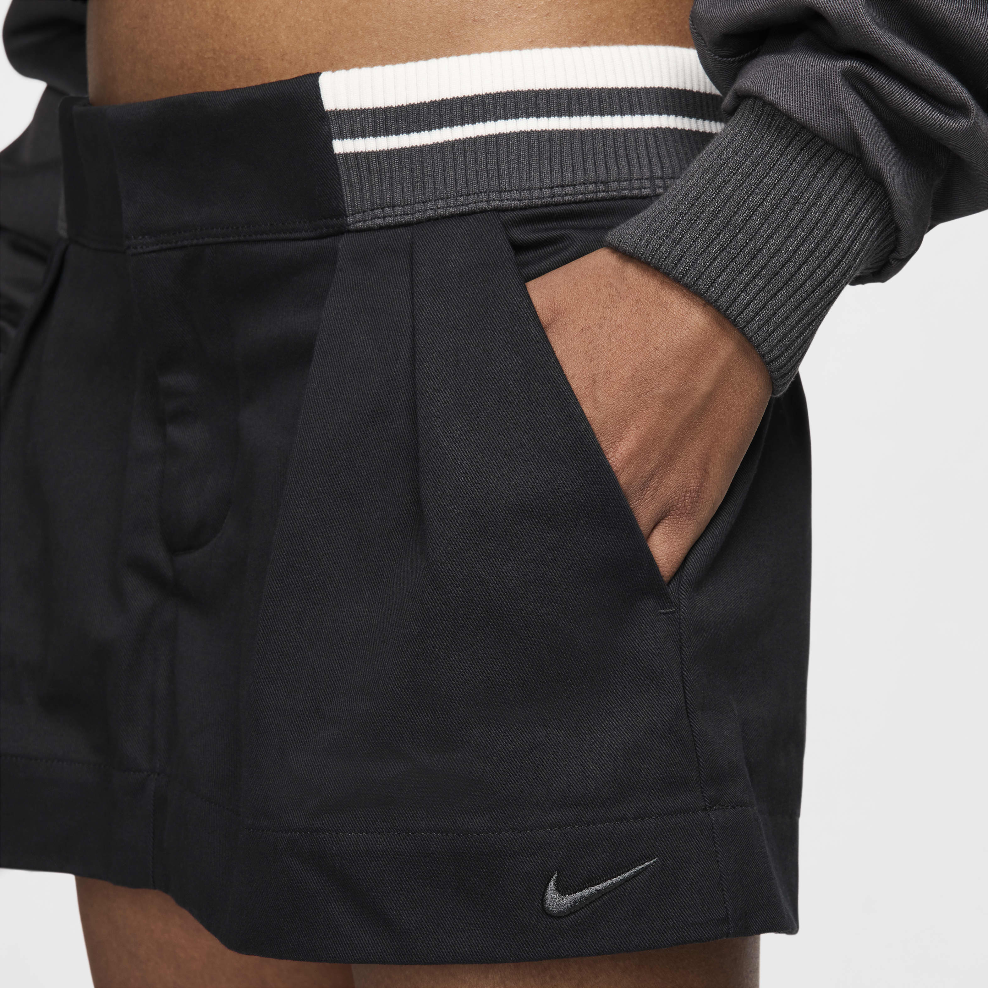 Nike Sportswear Women's Low-Rise Canvas Mini Skirt