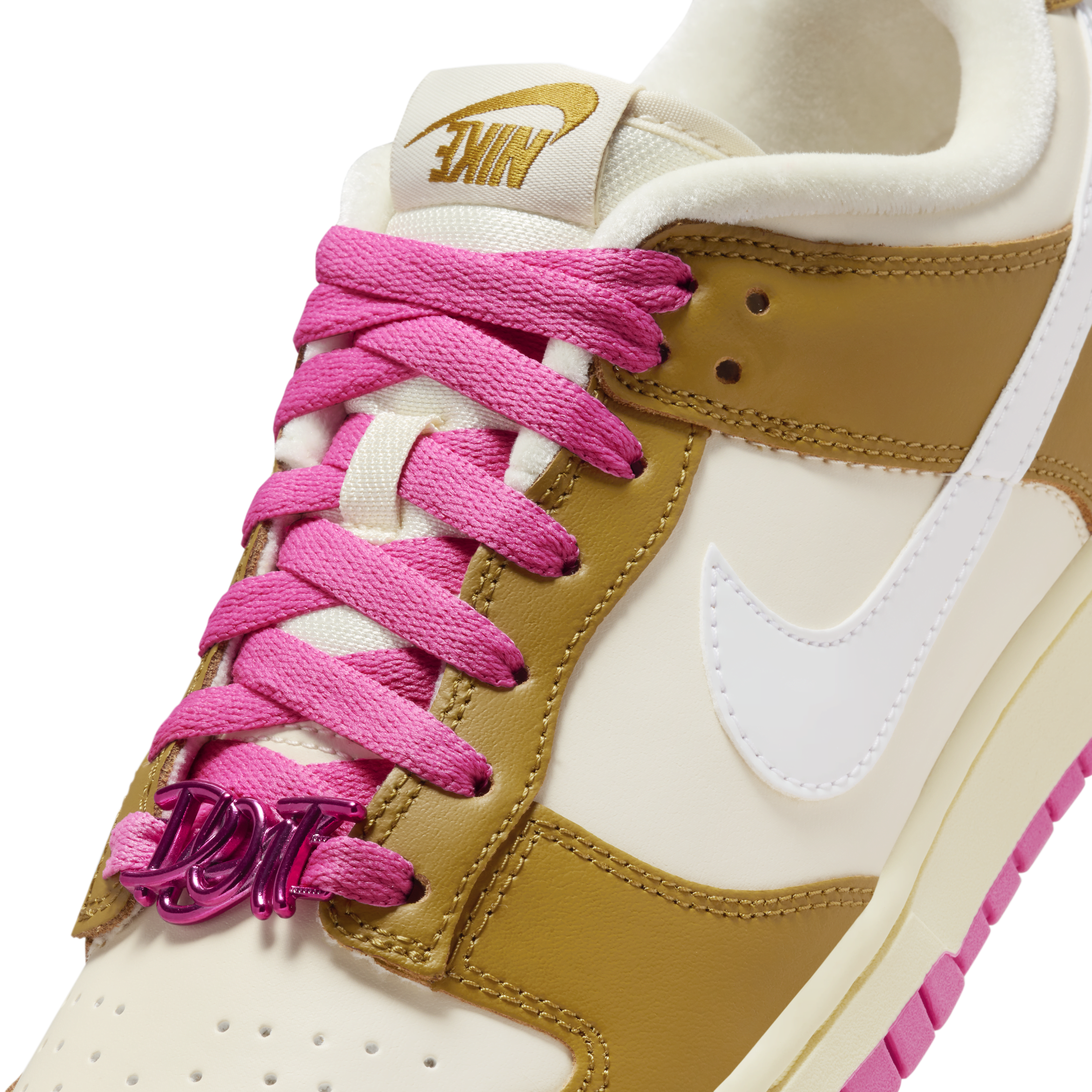 Nike Dunk Low SE Women's Shoes