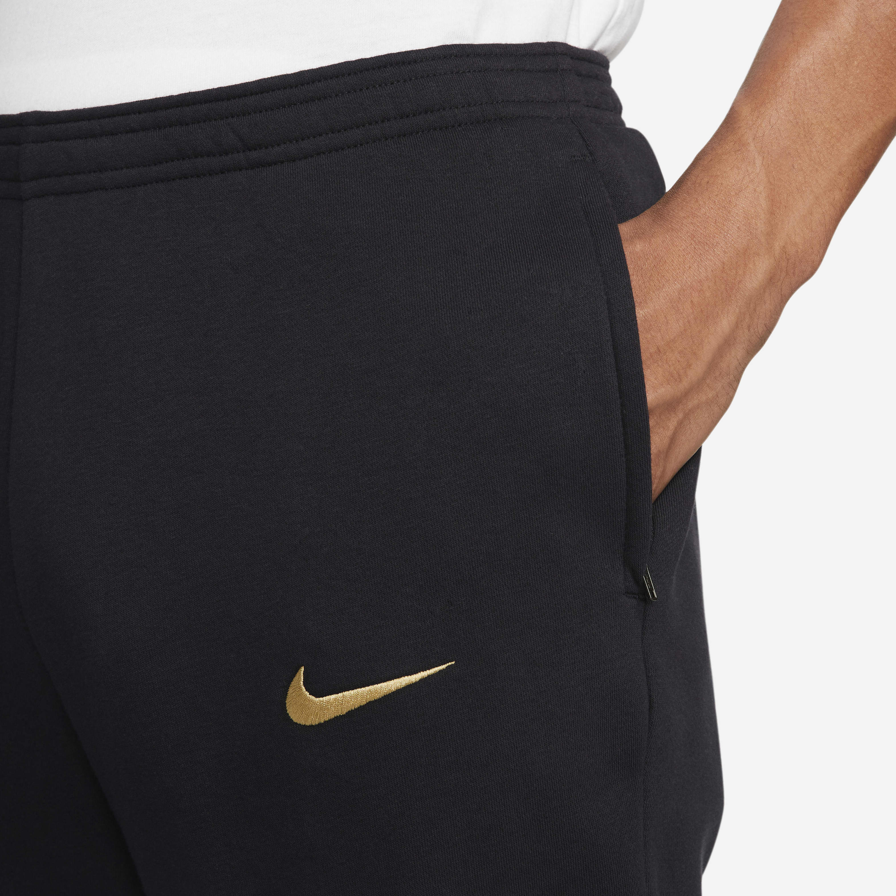 Chelsea FC Men's Nike Soccer Fleece Pants