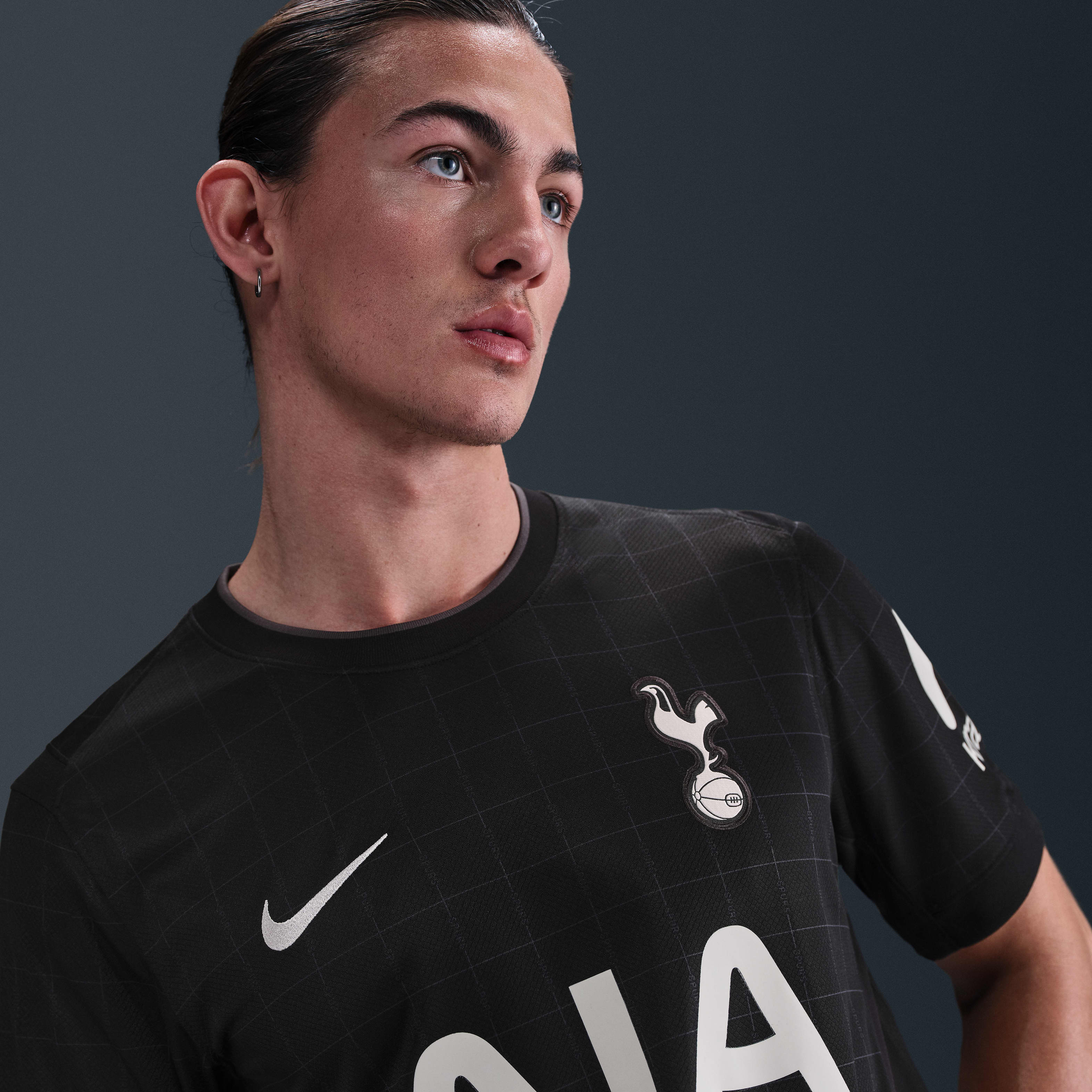Tottenham Hotspur 2025/26 Stadium Away Men's Nike Dri-FIT Soccer Replica Jersey